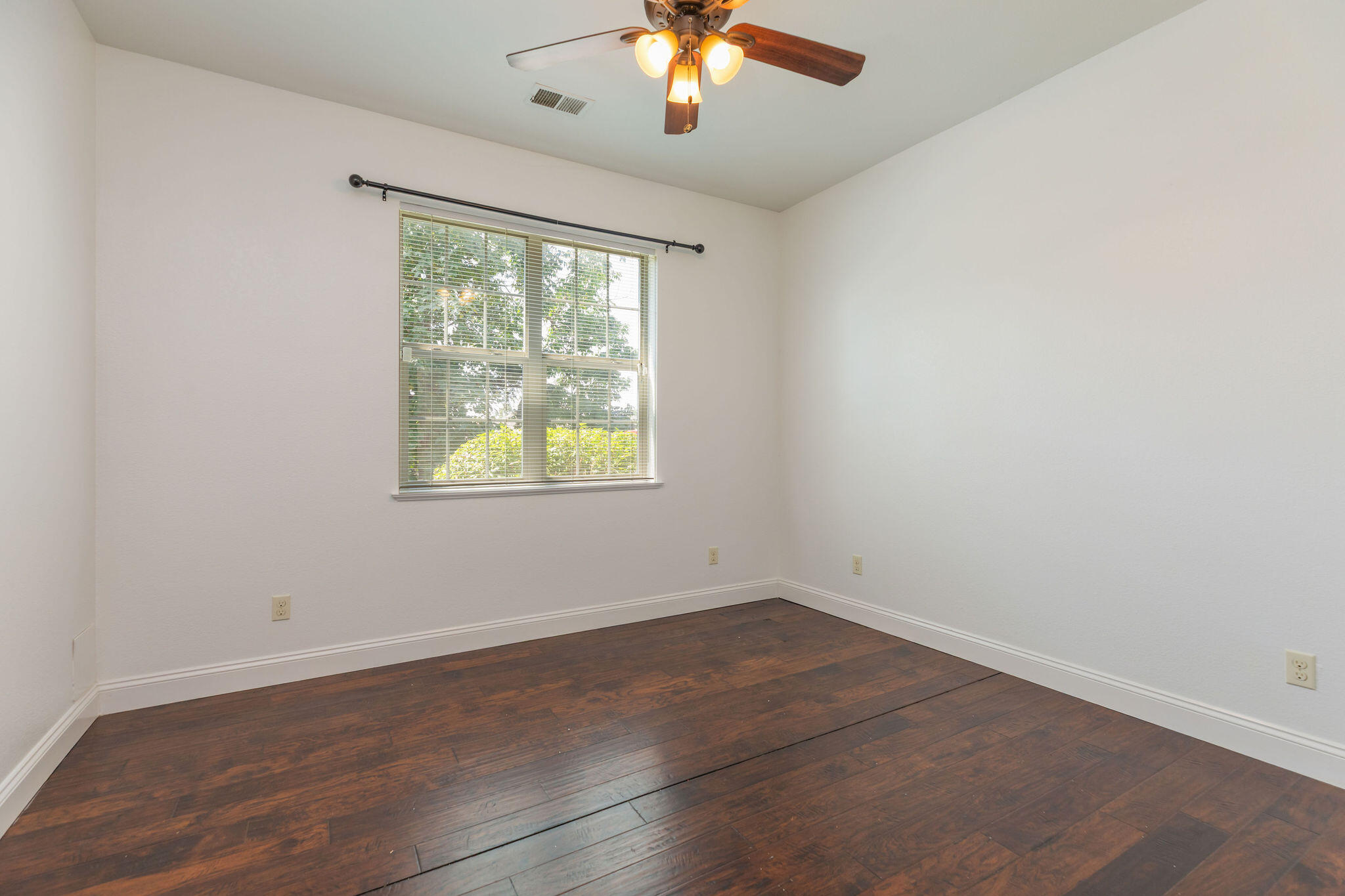 240 Spencer Drive Property Photo 21