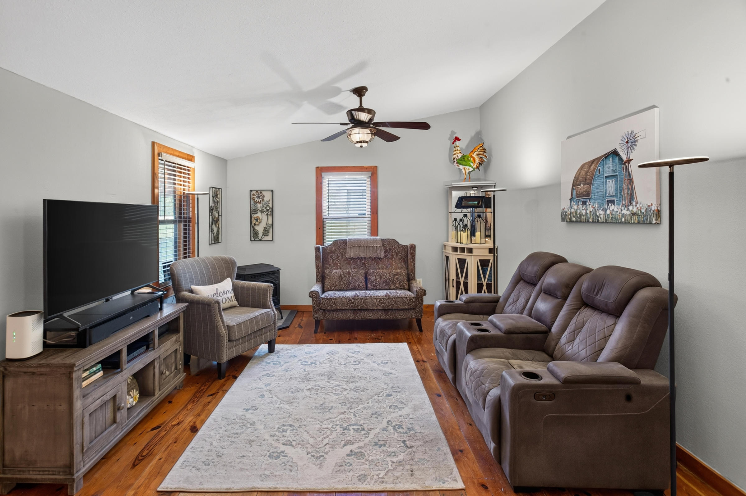 4902 State Highway 13 Property Photo 10