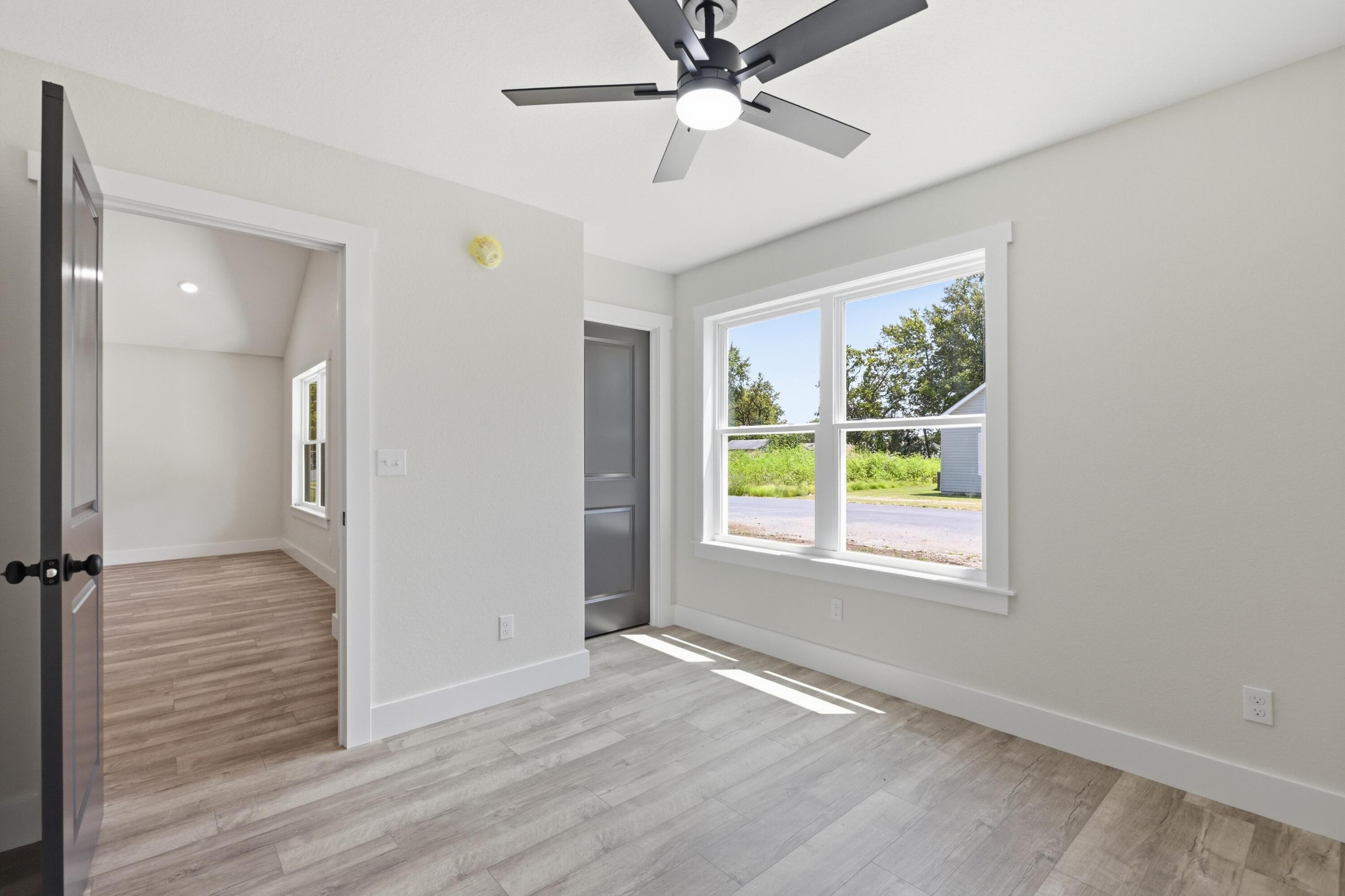 314 West Daugherty Street Property Photo 24