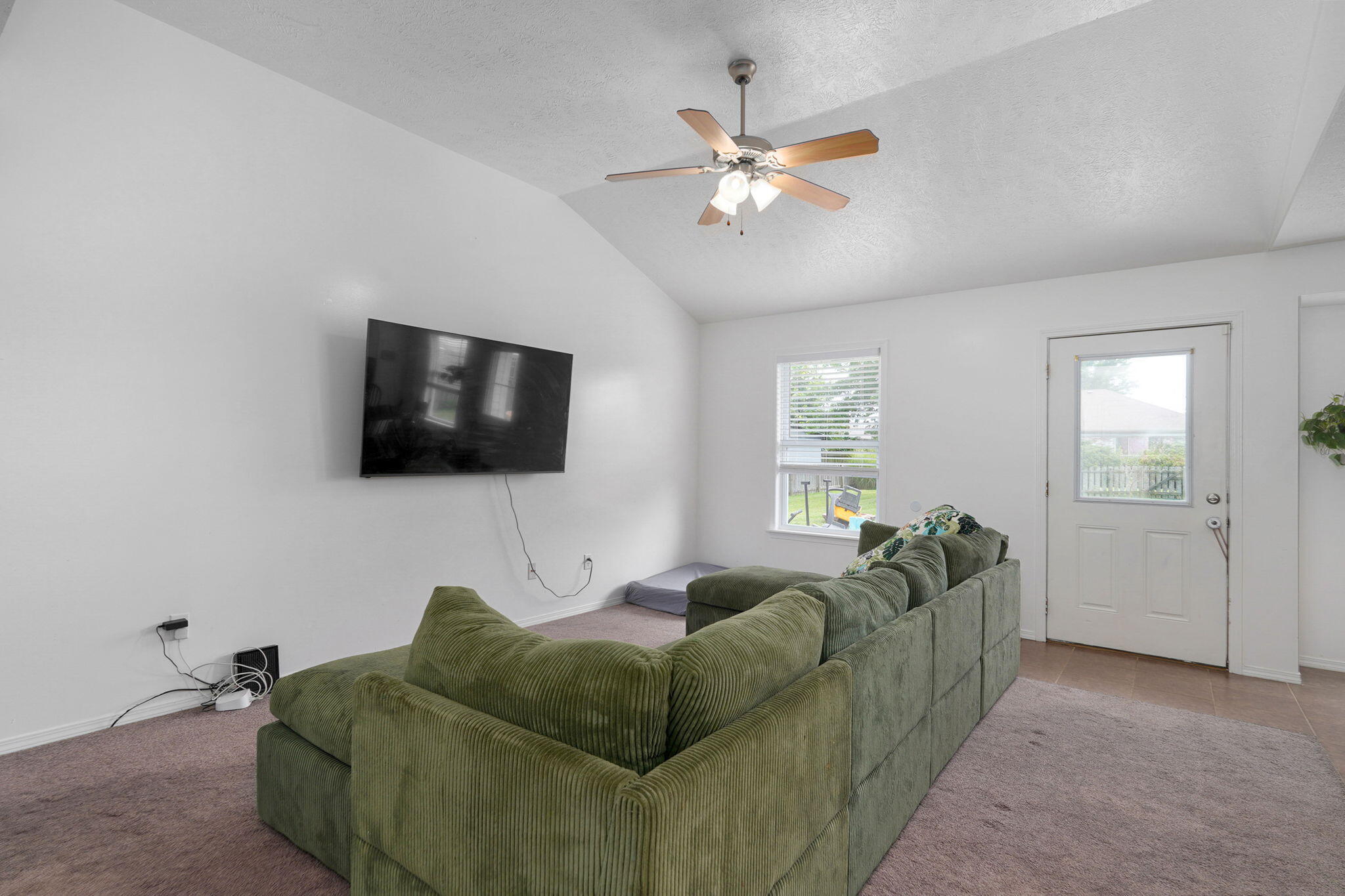 751 West Logan Street Property Photo 5