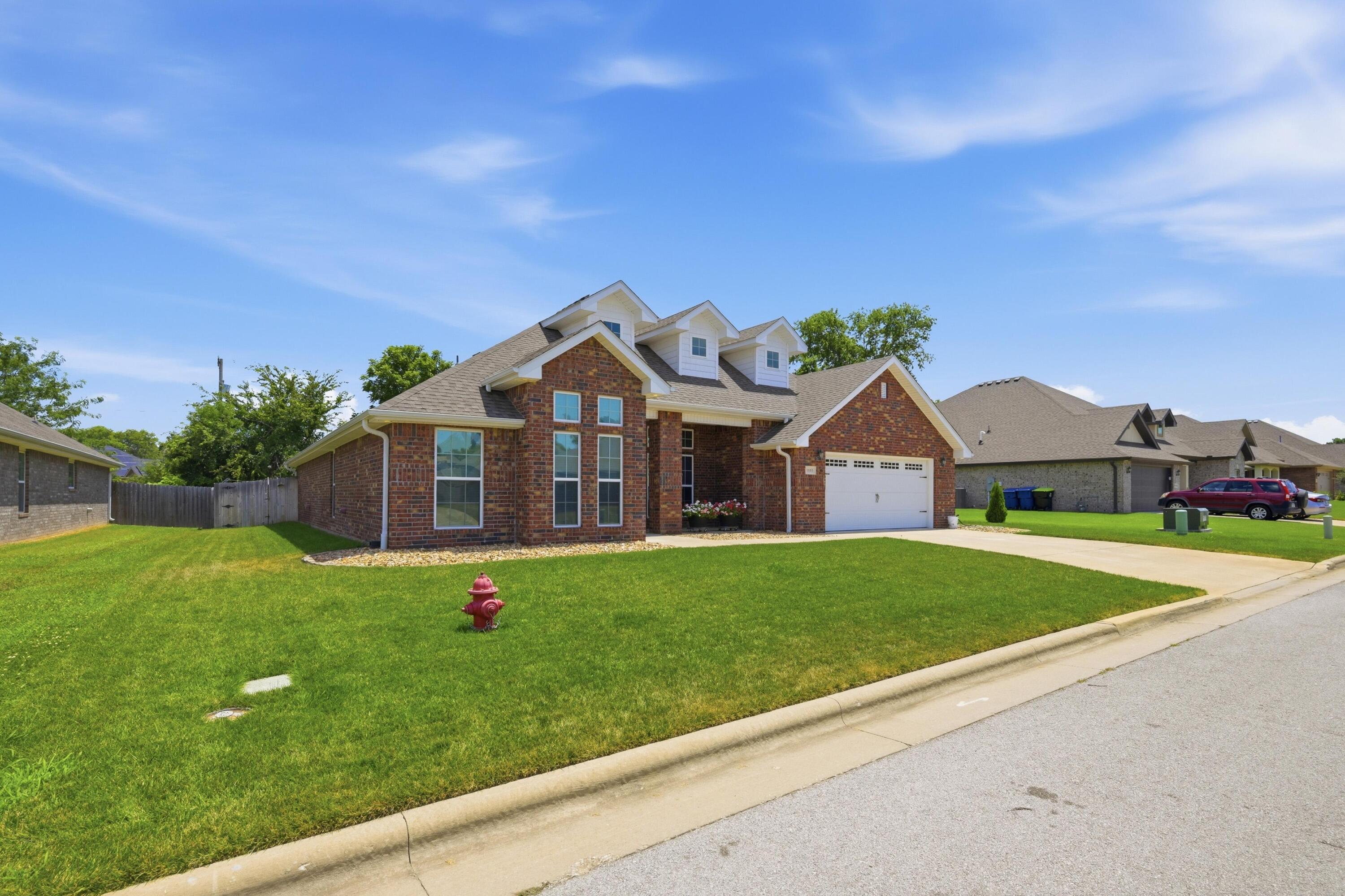 1003 Mckenzie Circle Property Photo 4