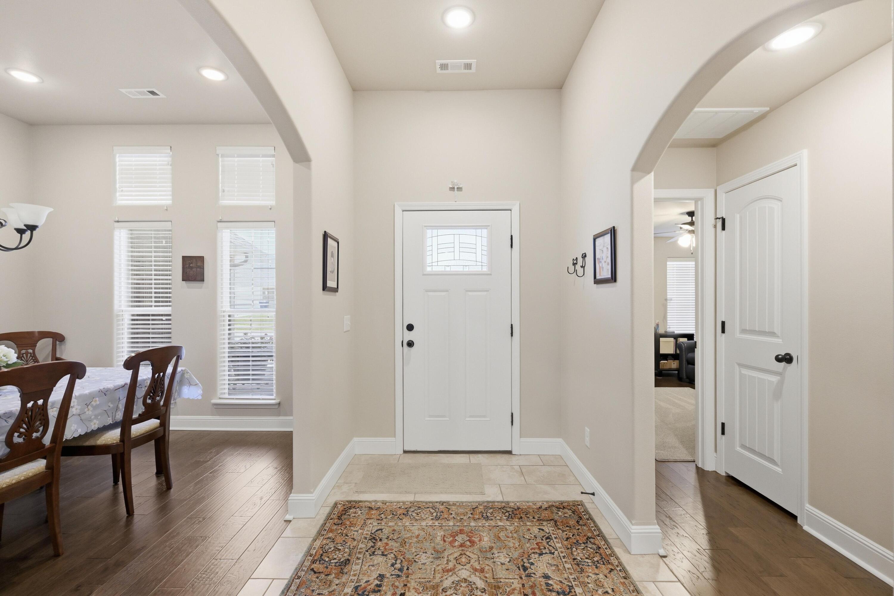 1003 Mckenzie Circle Property Photo 5