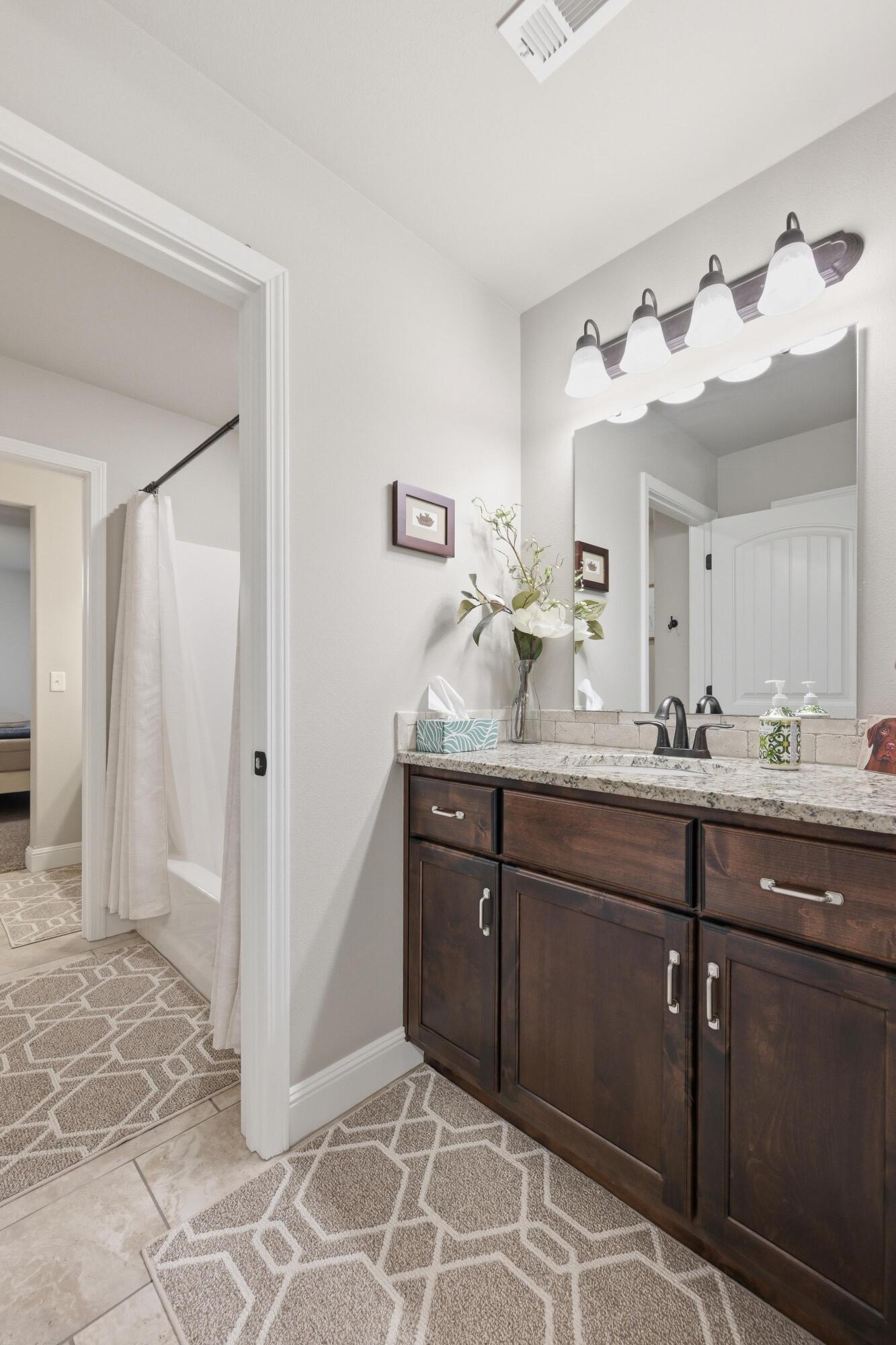 1003 Mckenzie Circle Property Photo 19