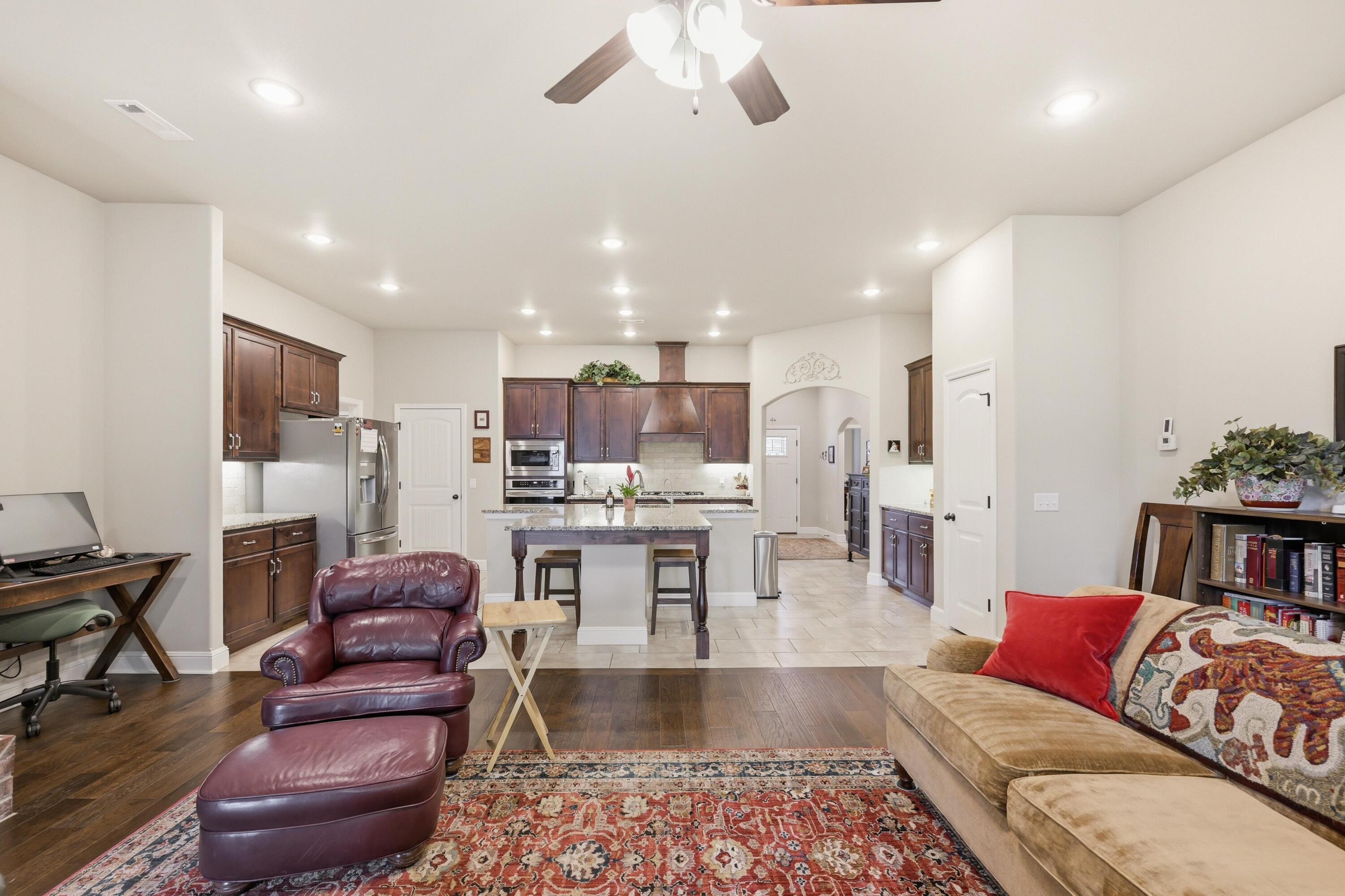 1003 Mckenzie Circle Property Photo 24