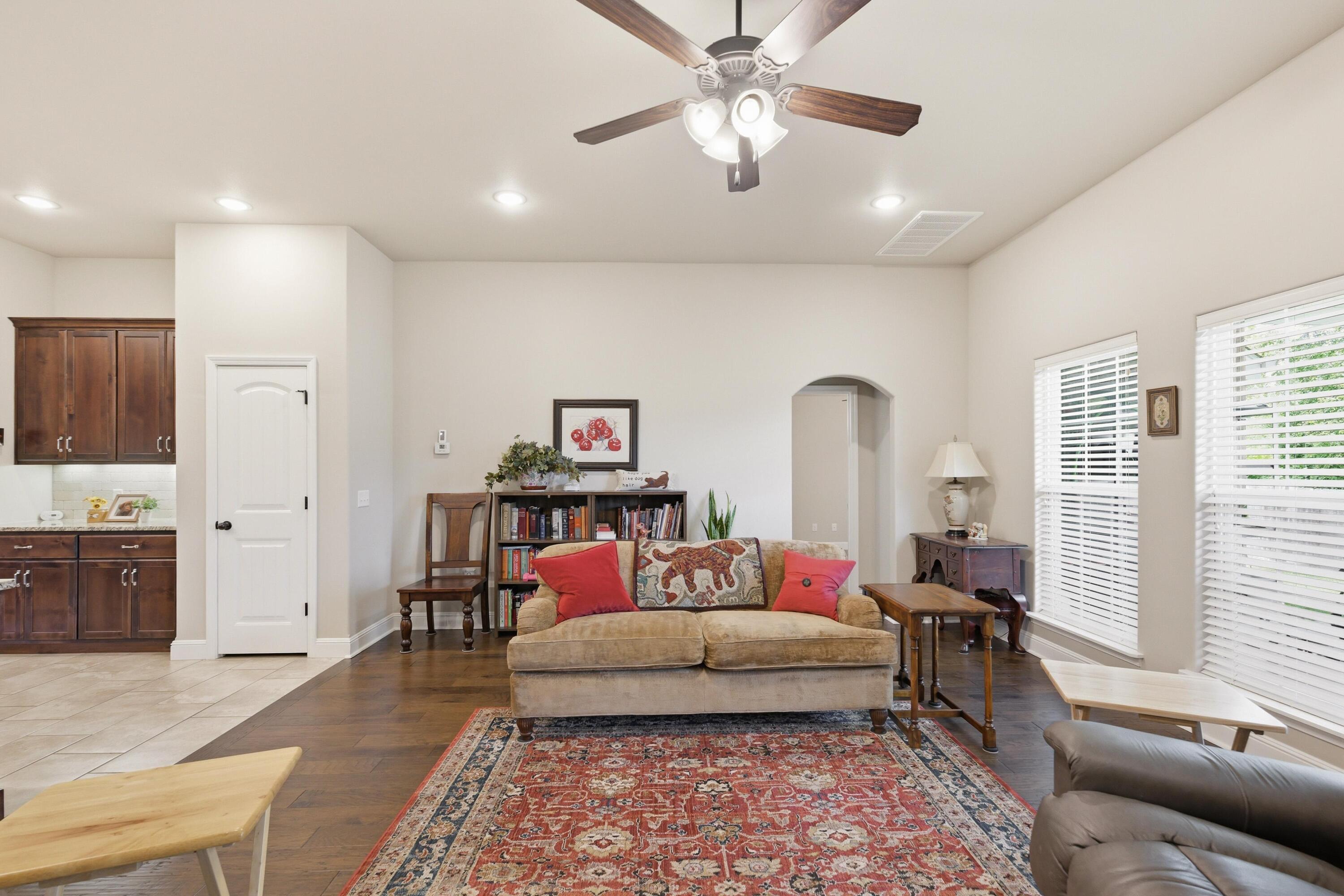 1003 Mckenzie Circle Property Photo 25