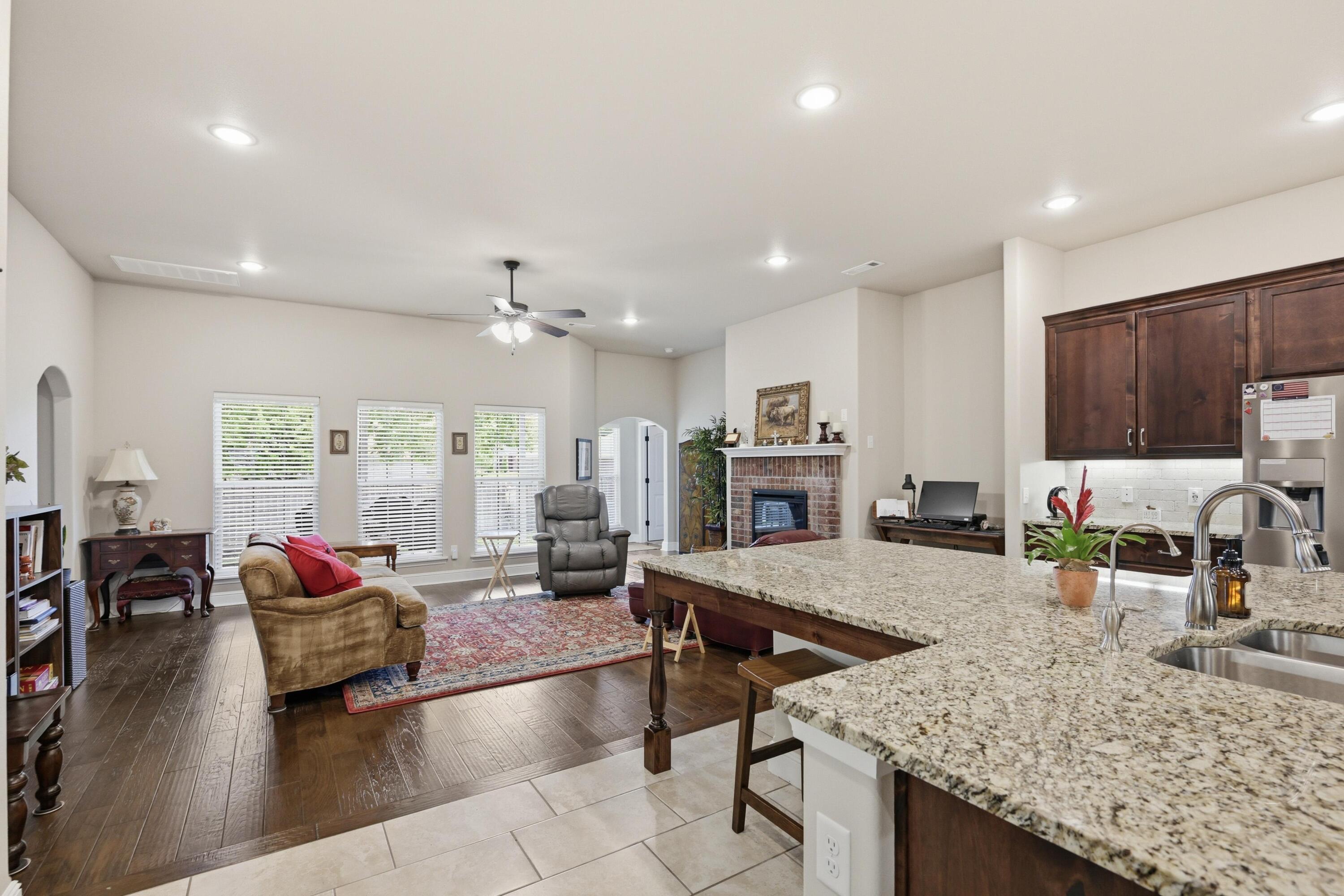 1003 Mckenzie Circle Property Photo 30