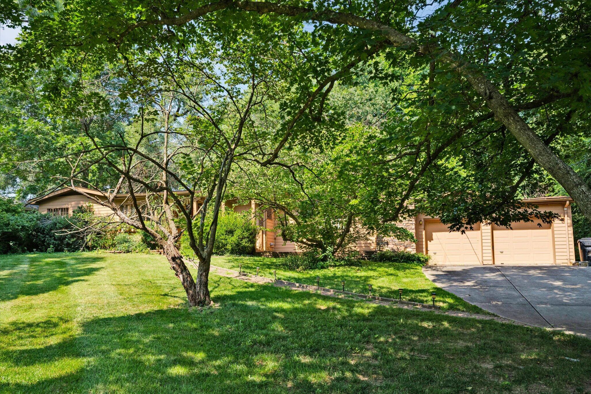 4235 South Windermere Avenue Property Photo 3