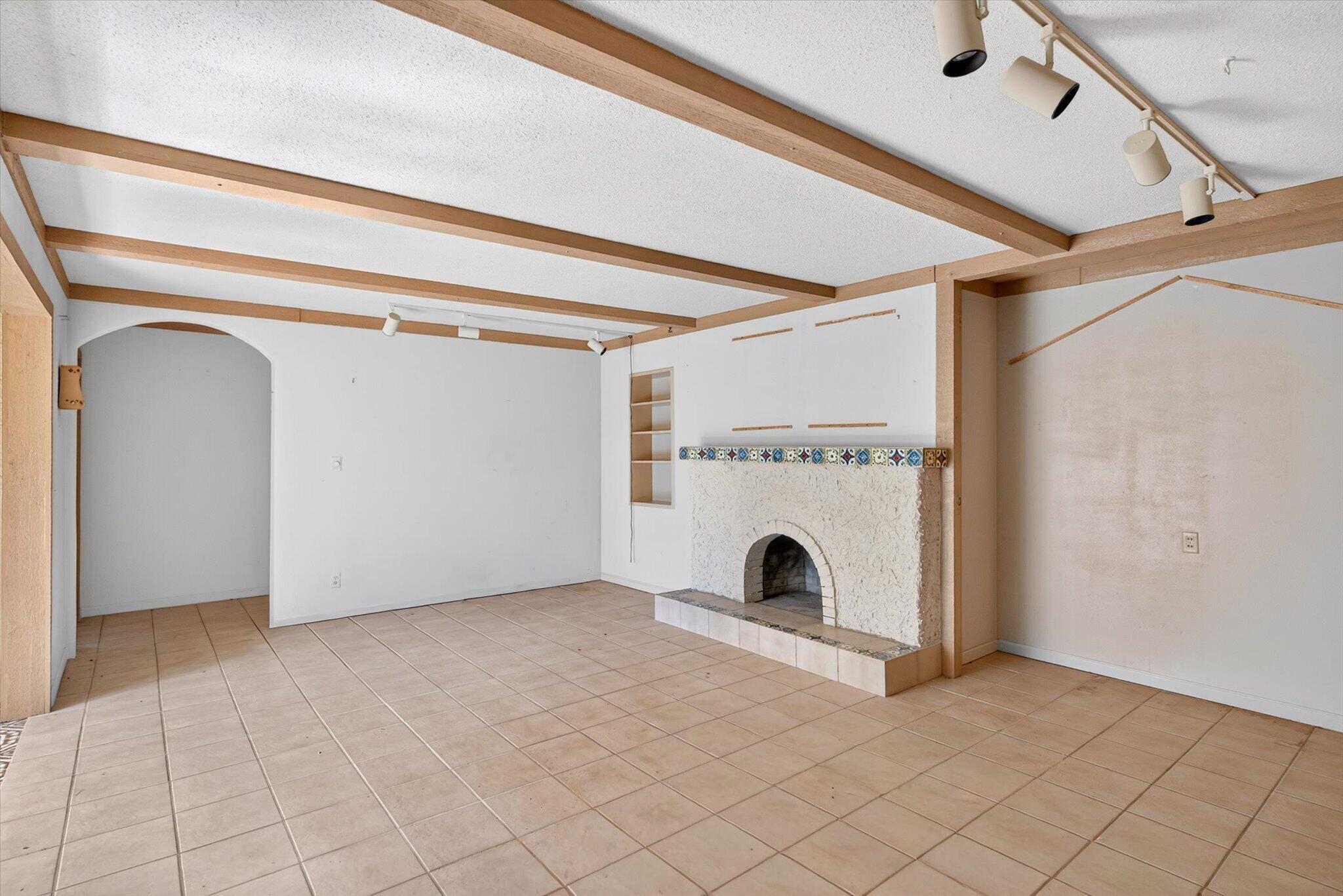 4235 South Windermere Avenue Property Photo 10
