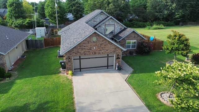 409 Brittany Court Property Photo 3
