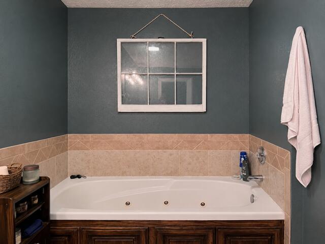 409 Brittany Court Property Photo 34