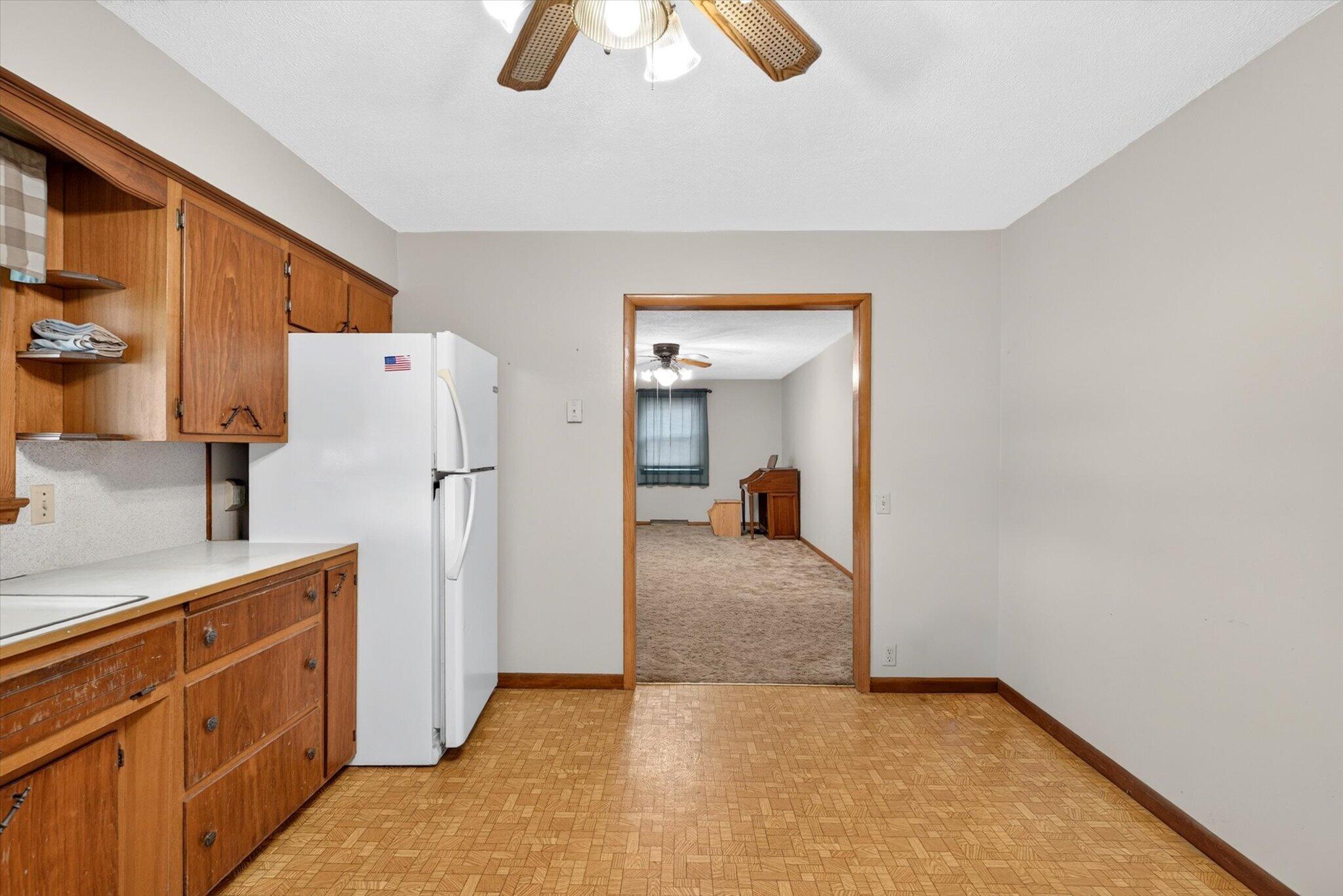 411 North Walnut Street Property Photo 10