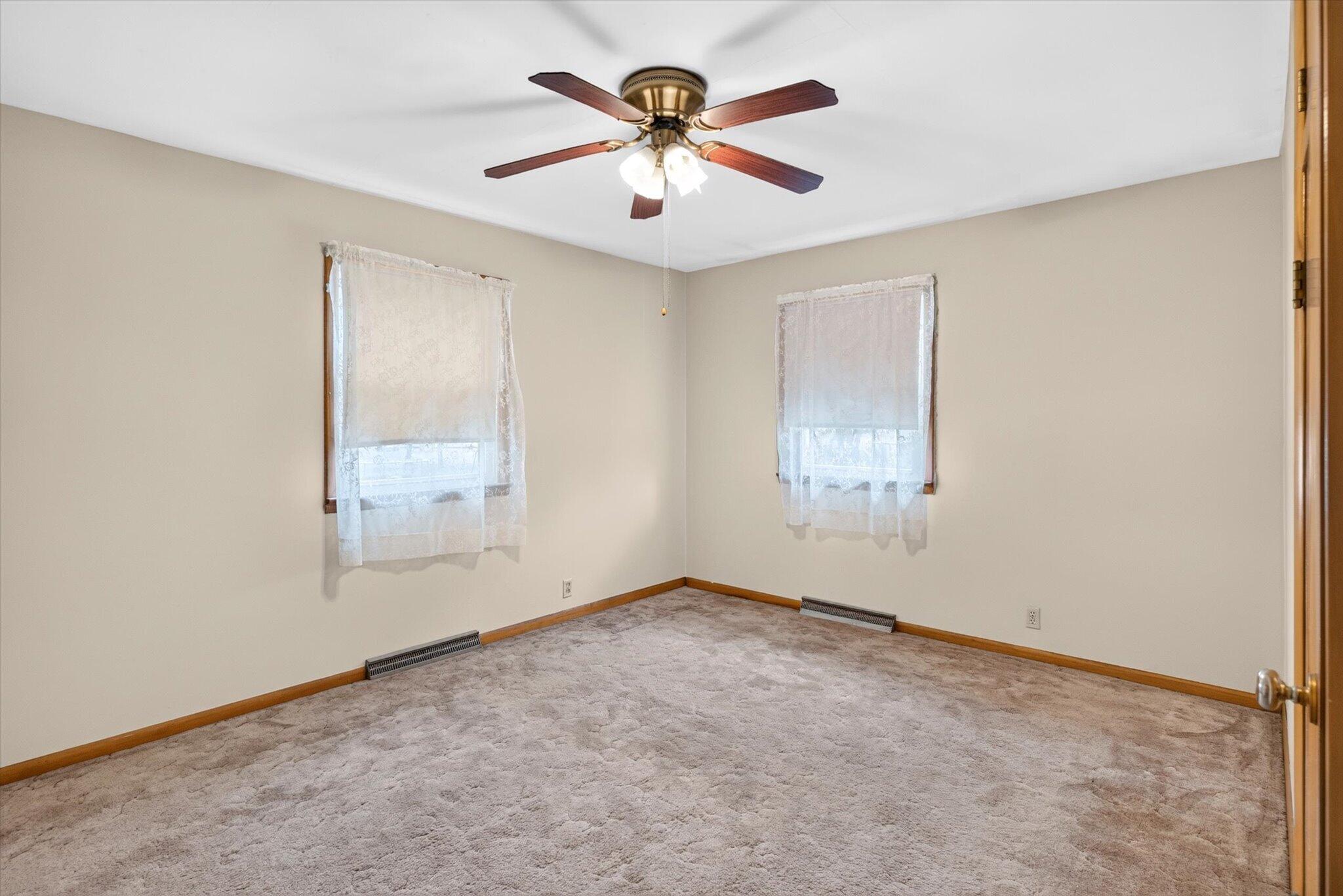 411 North Walnut Street Property Photo 11
