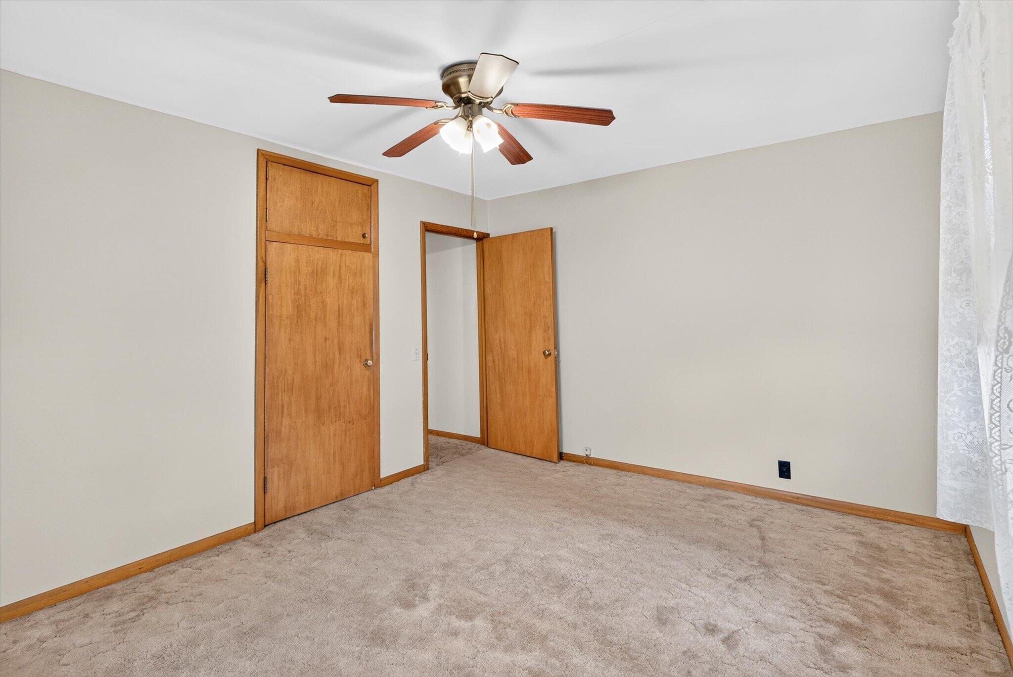 411 North Walnut Street Property Photo 12