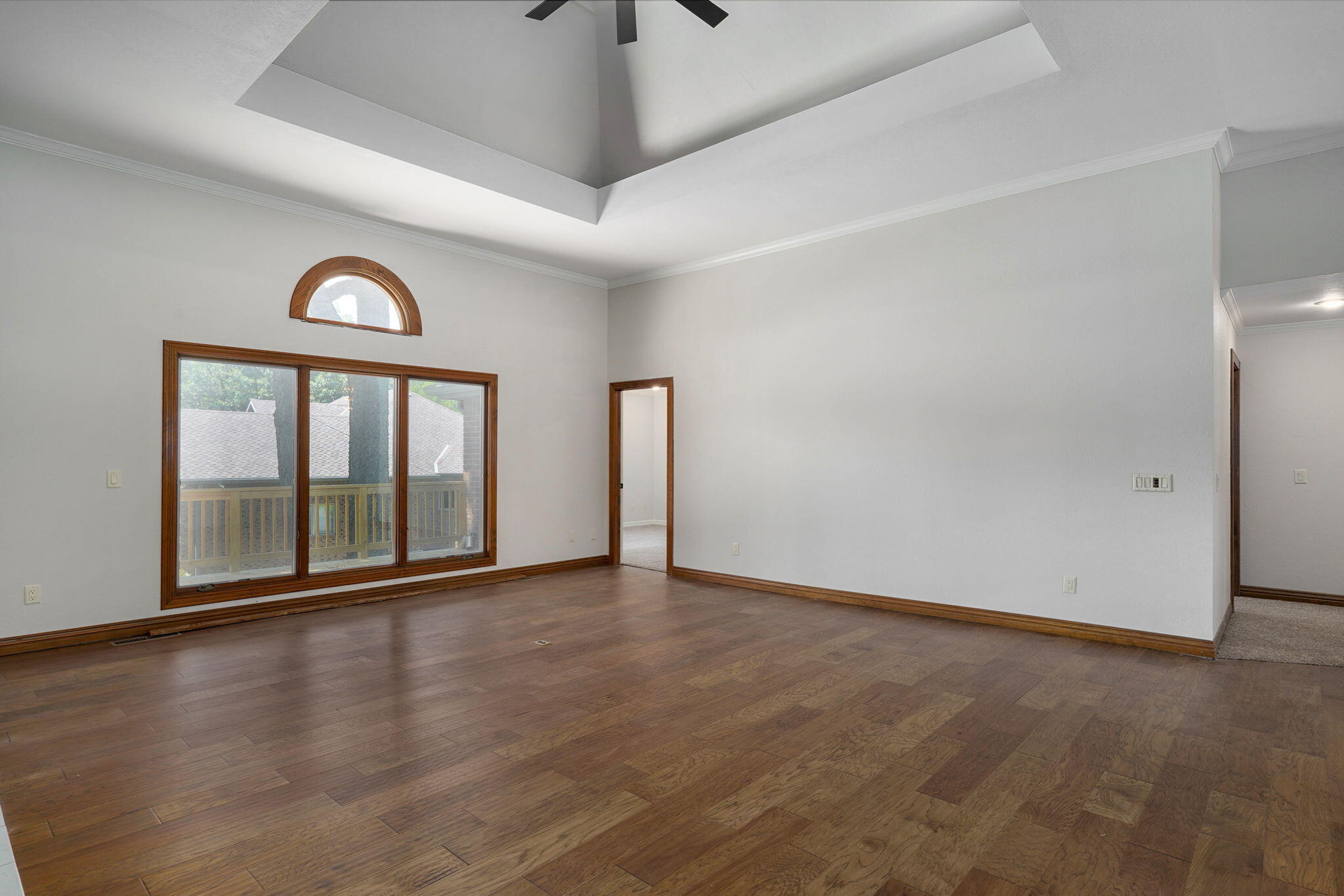 4931 South Glenhaven Avenue Property Photo 5