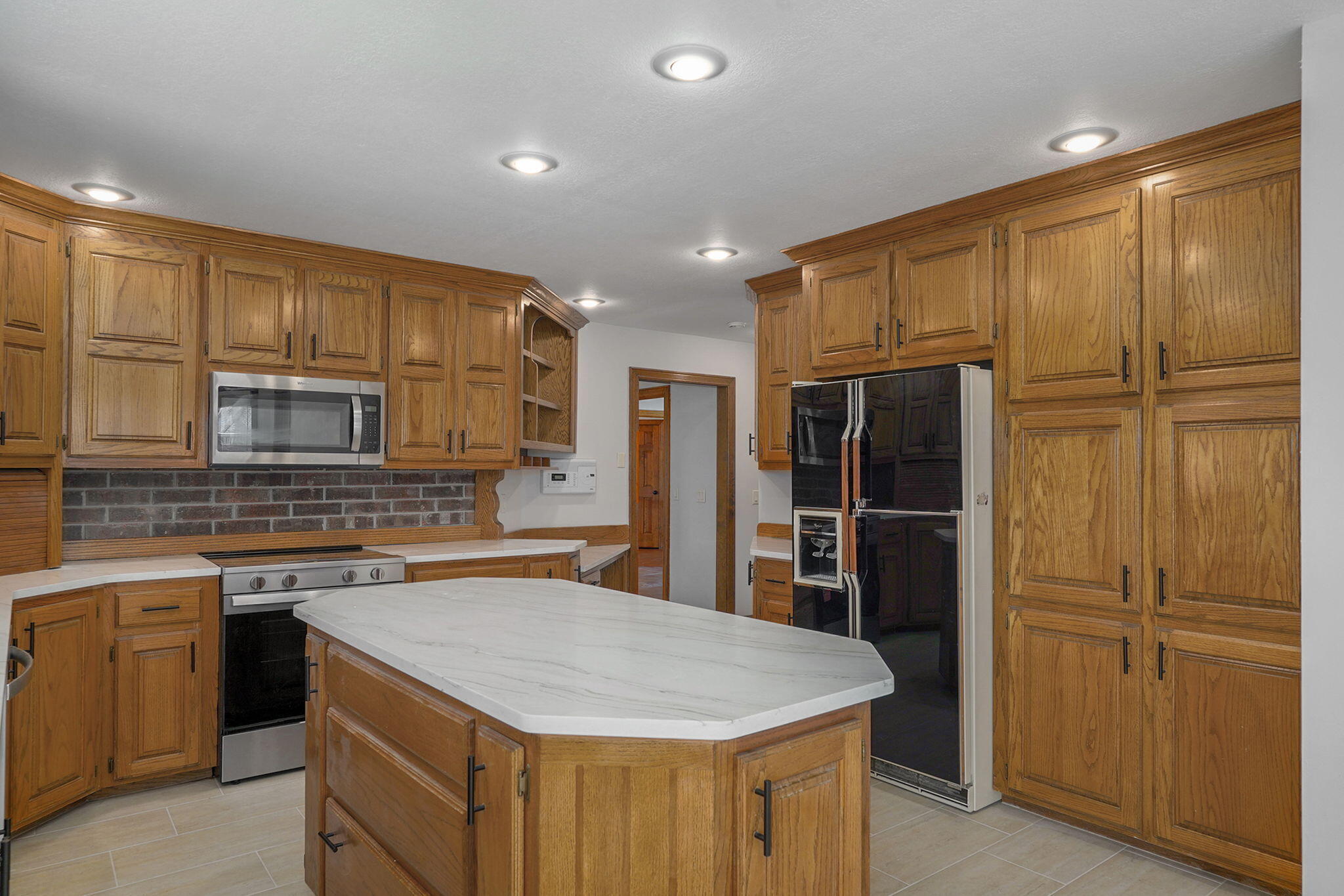 4931 South Glenhaven Avenue Property Photo 16
