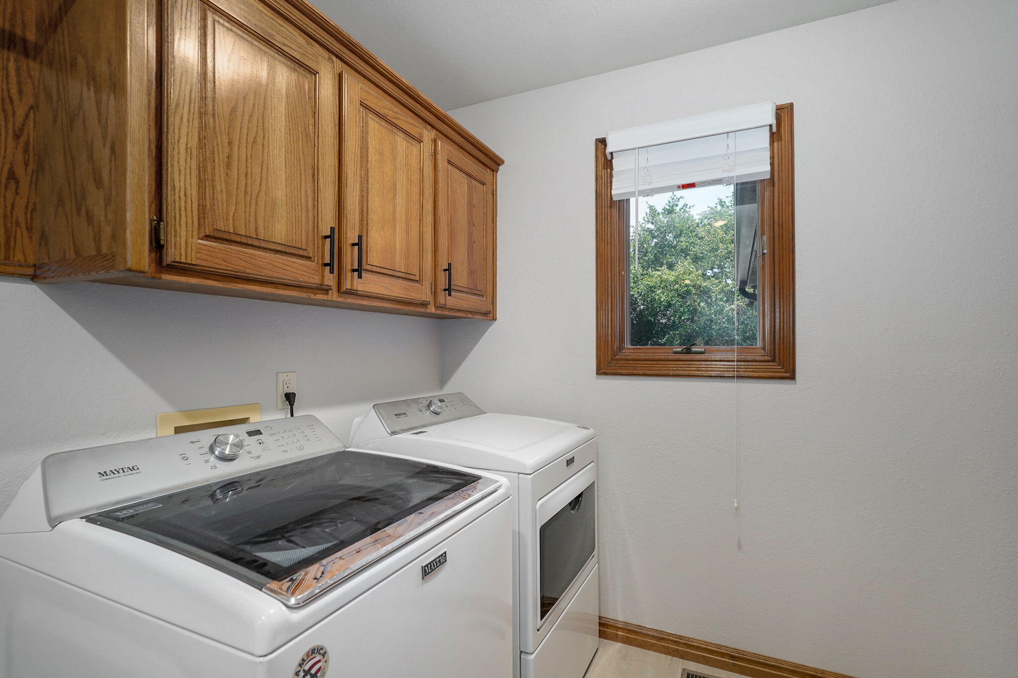 4931 South Glenhaven Avenue Property Photo 18