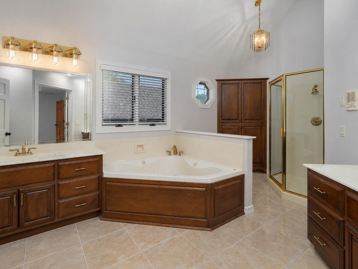 4931 South Glenhaven Avenue Property Photo 25