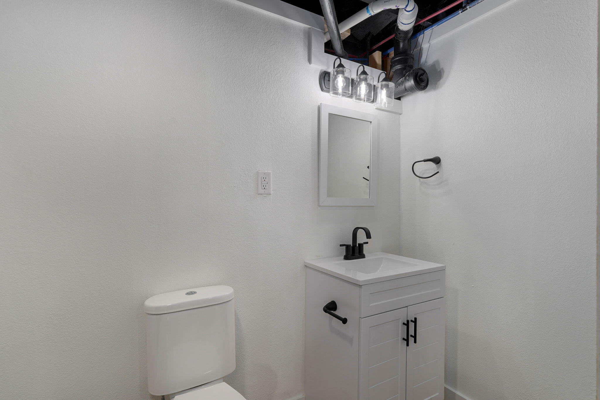 524 North College Avenue Property Photo 23