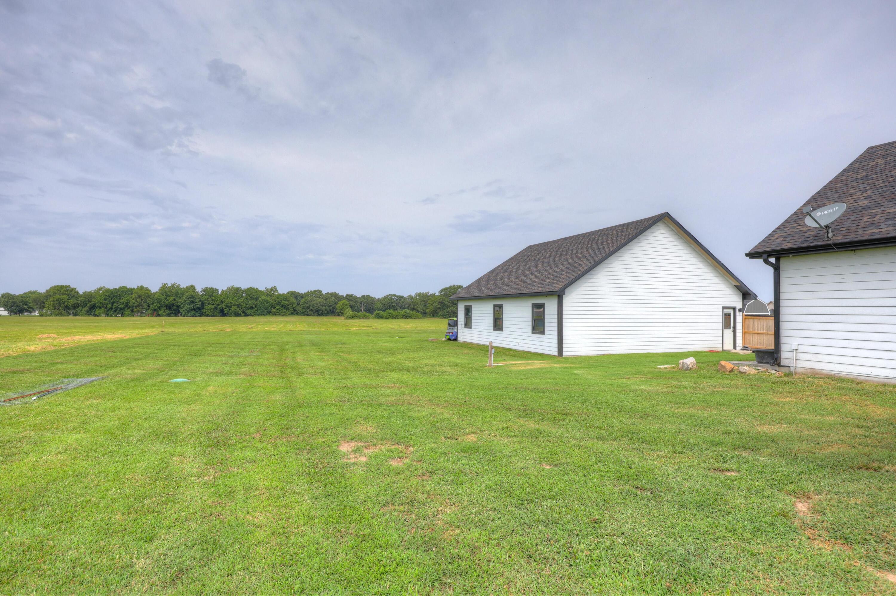 14856 Heron Drive Property Photo 9