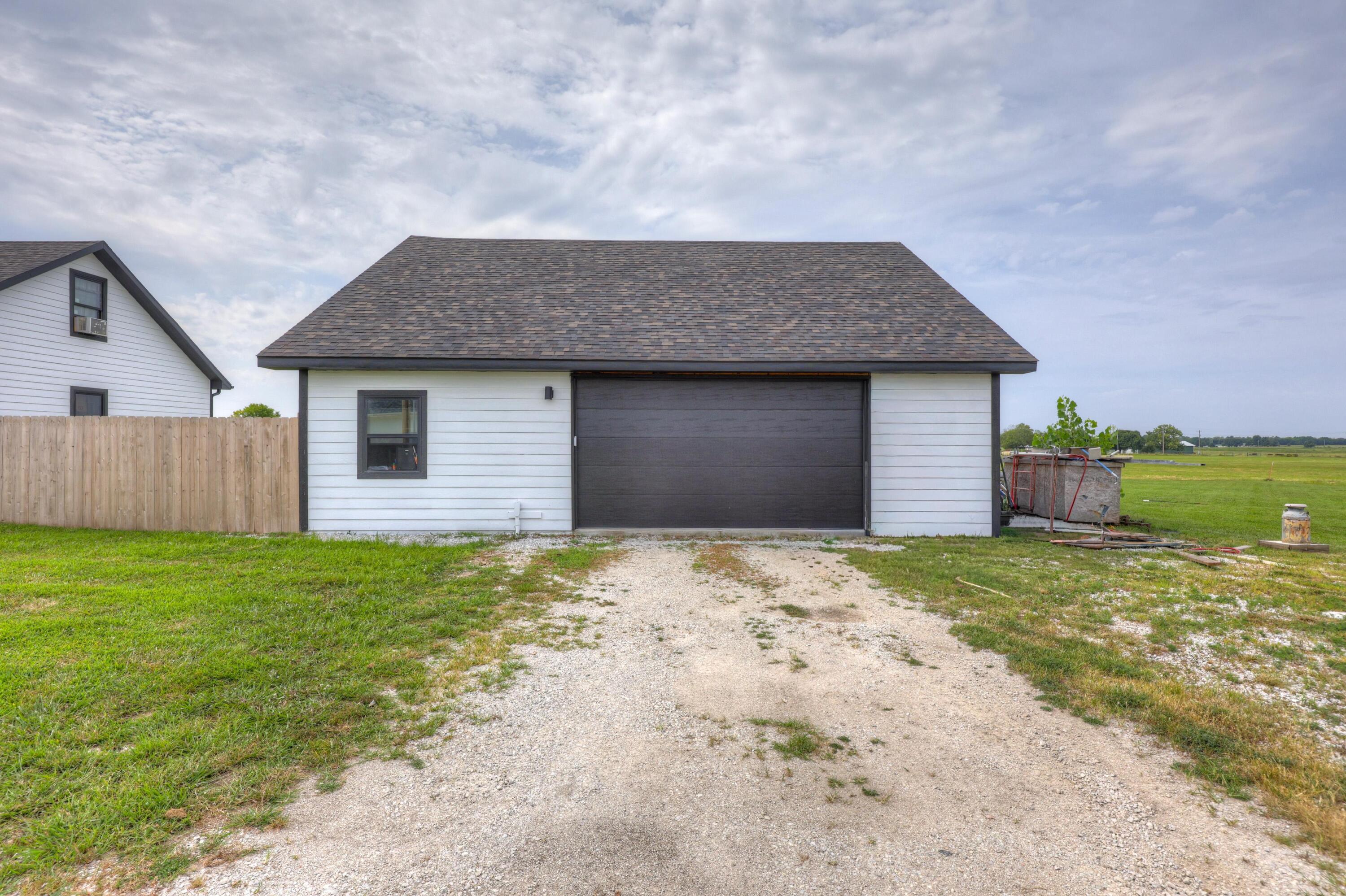 14856 Heron Drive Property Photo 12