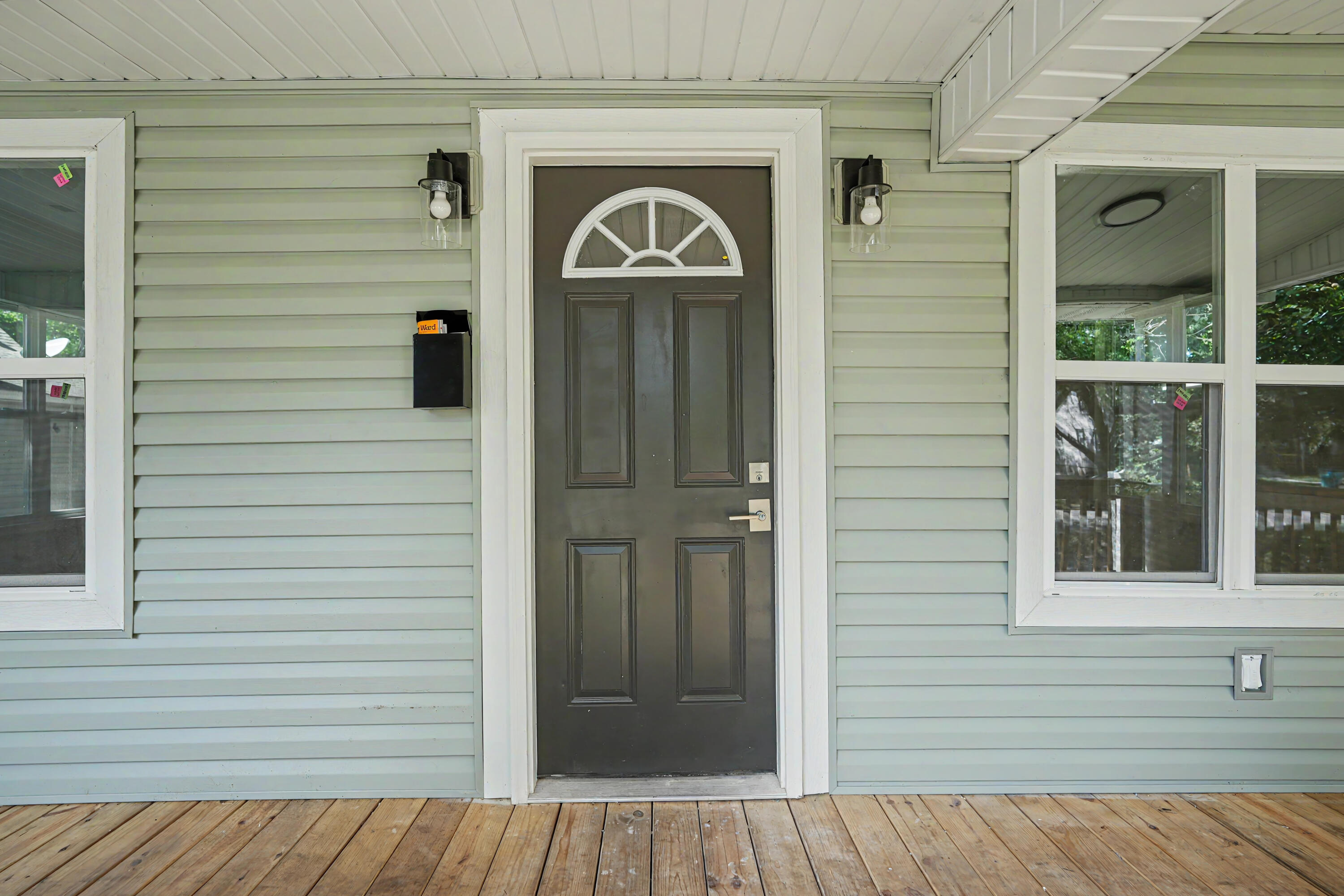 1113 West Lynn Street Property Photo 5