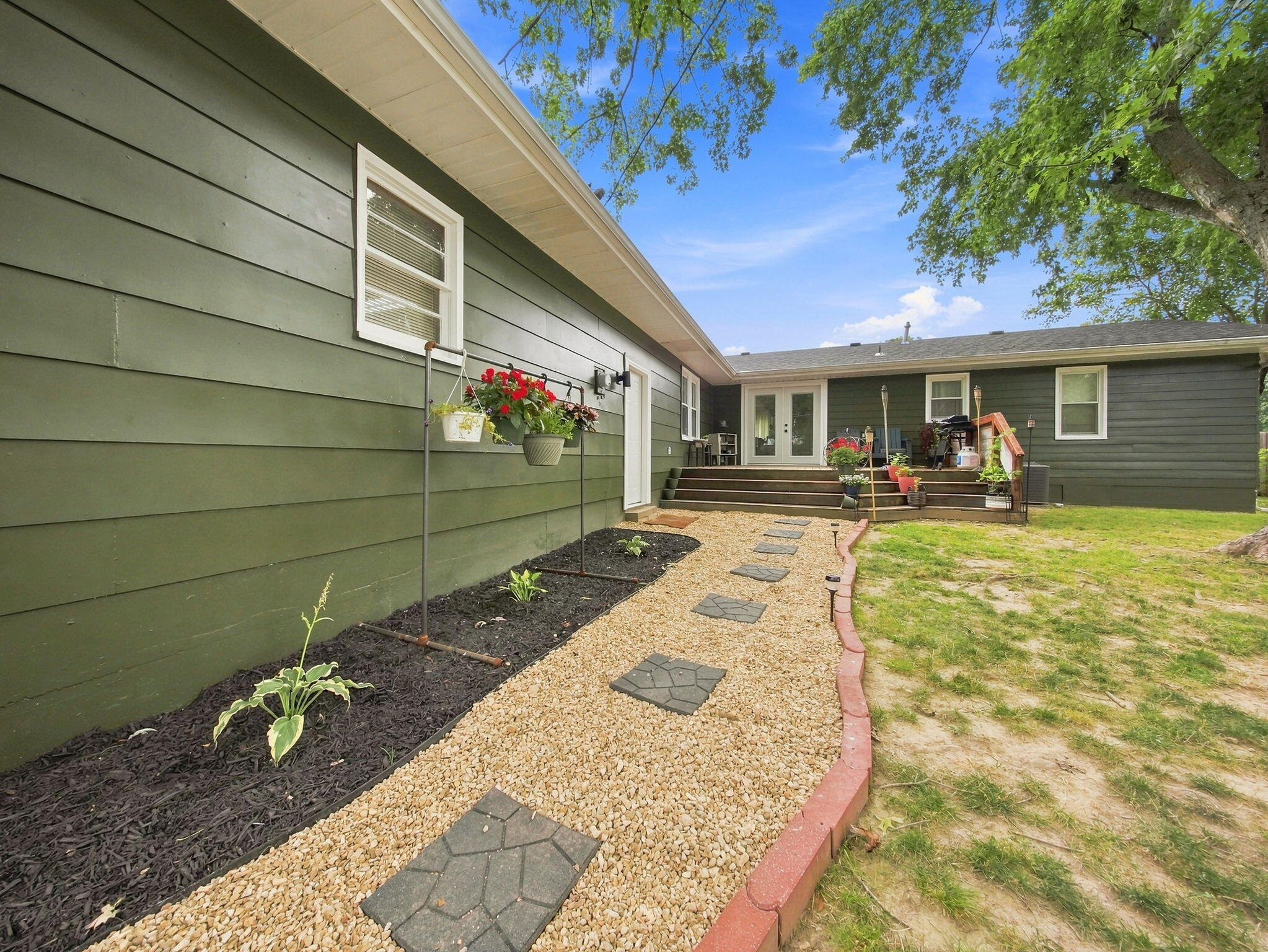105 East Meadowbrook Avenue Property Photo 33