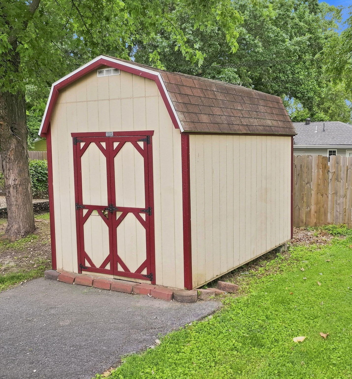 105 East Meadowbrook Avenue Property Photo 46