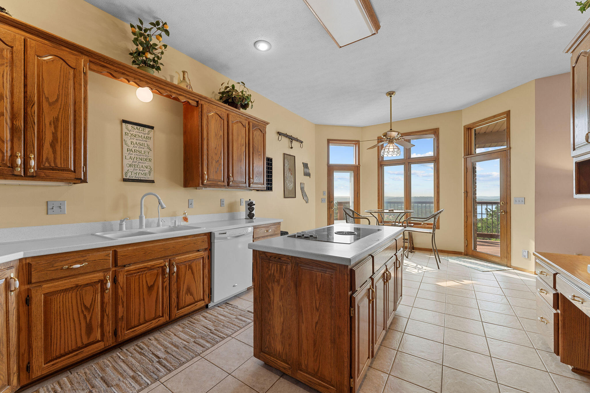 18 Skyline Drive Property Photo 22