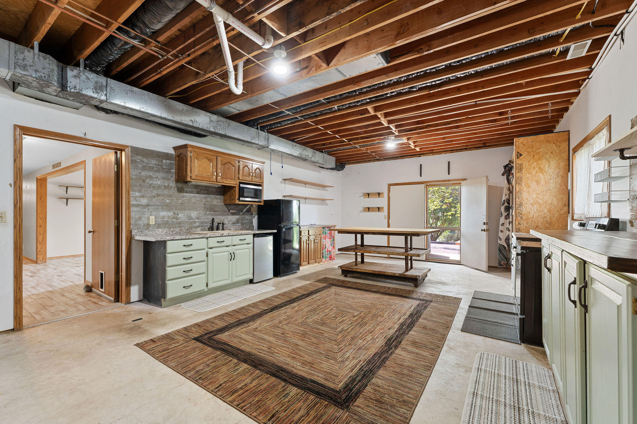 18 Skyline Drive Property Photo 46