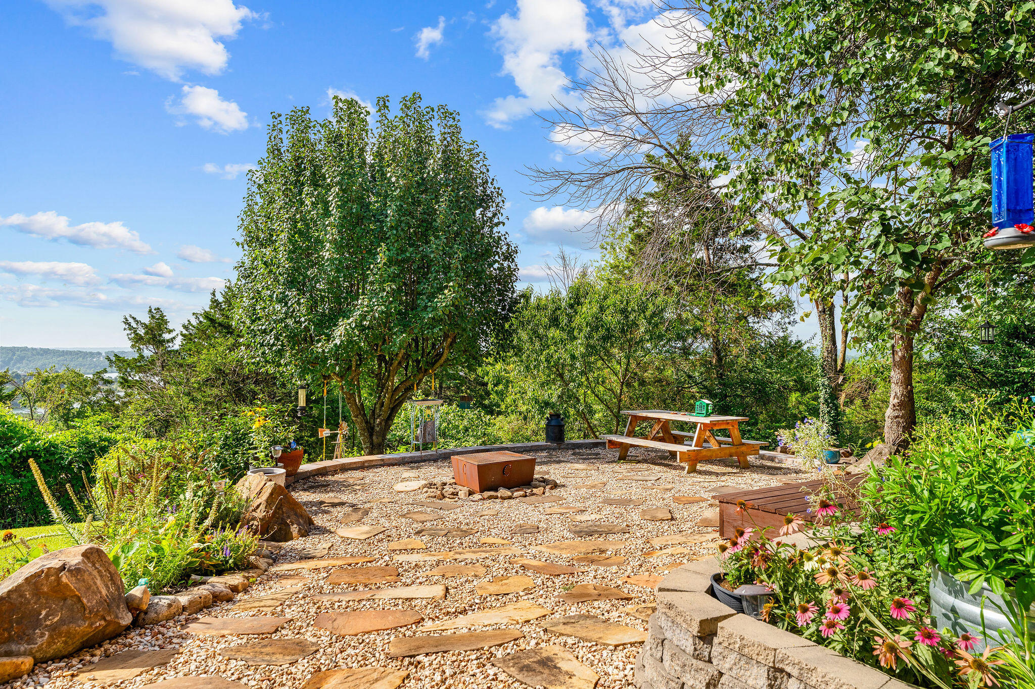 18 Skyline Drive Property Photo 49