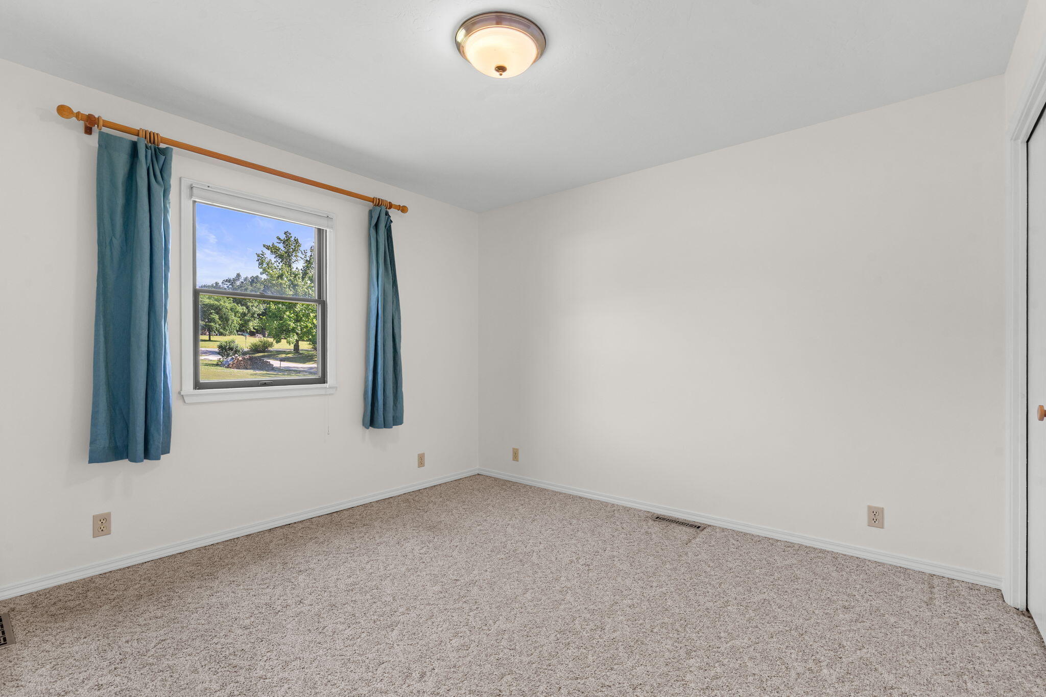 488 Hunt Club Circle Property Photo 38