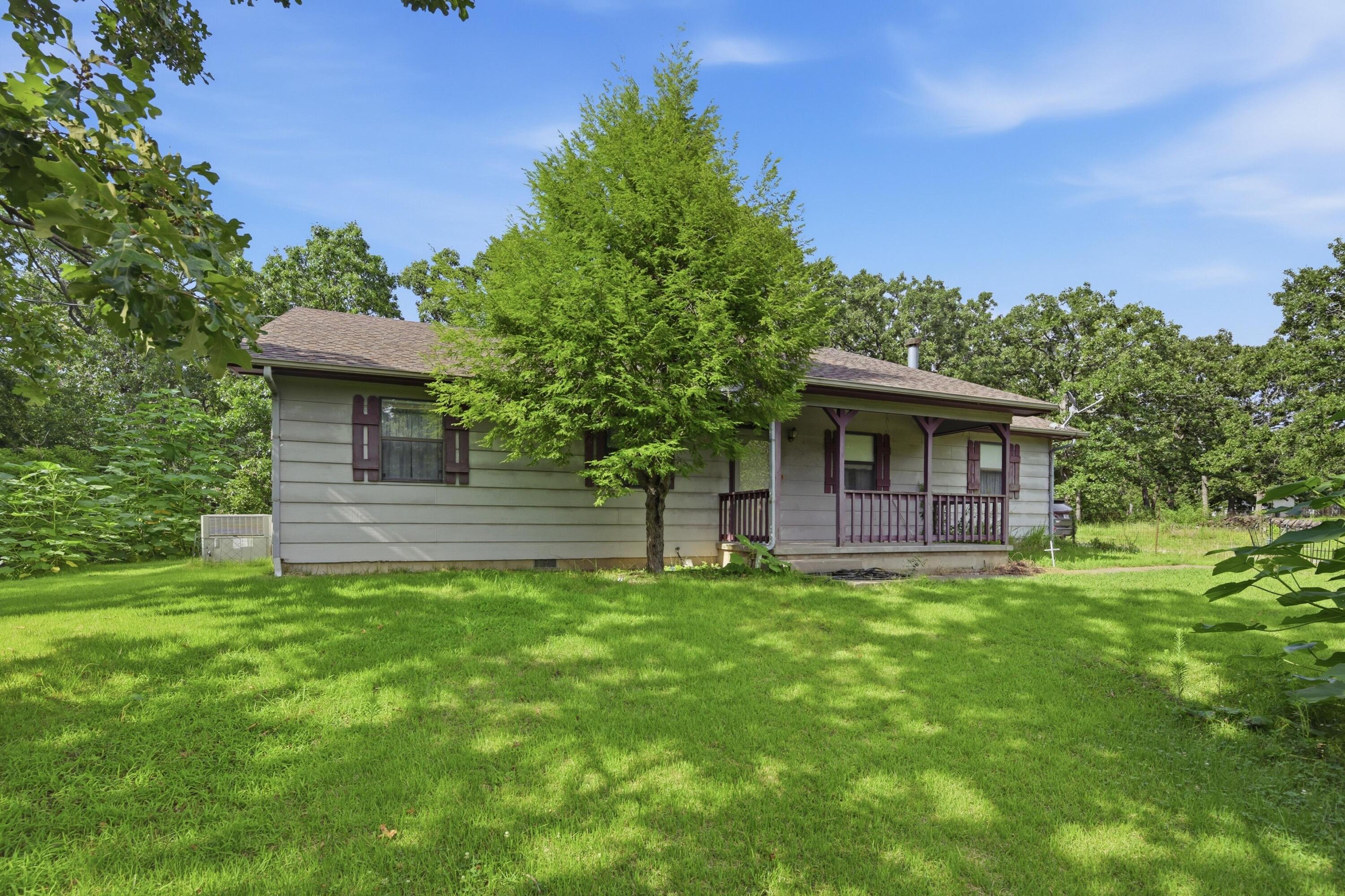 7201 West Evergreen Lane Property Photo 3