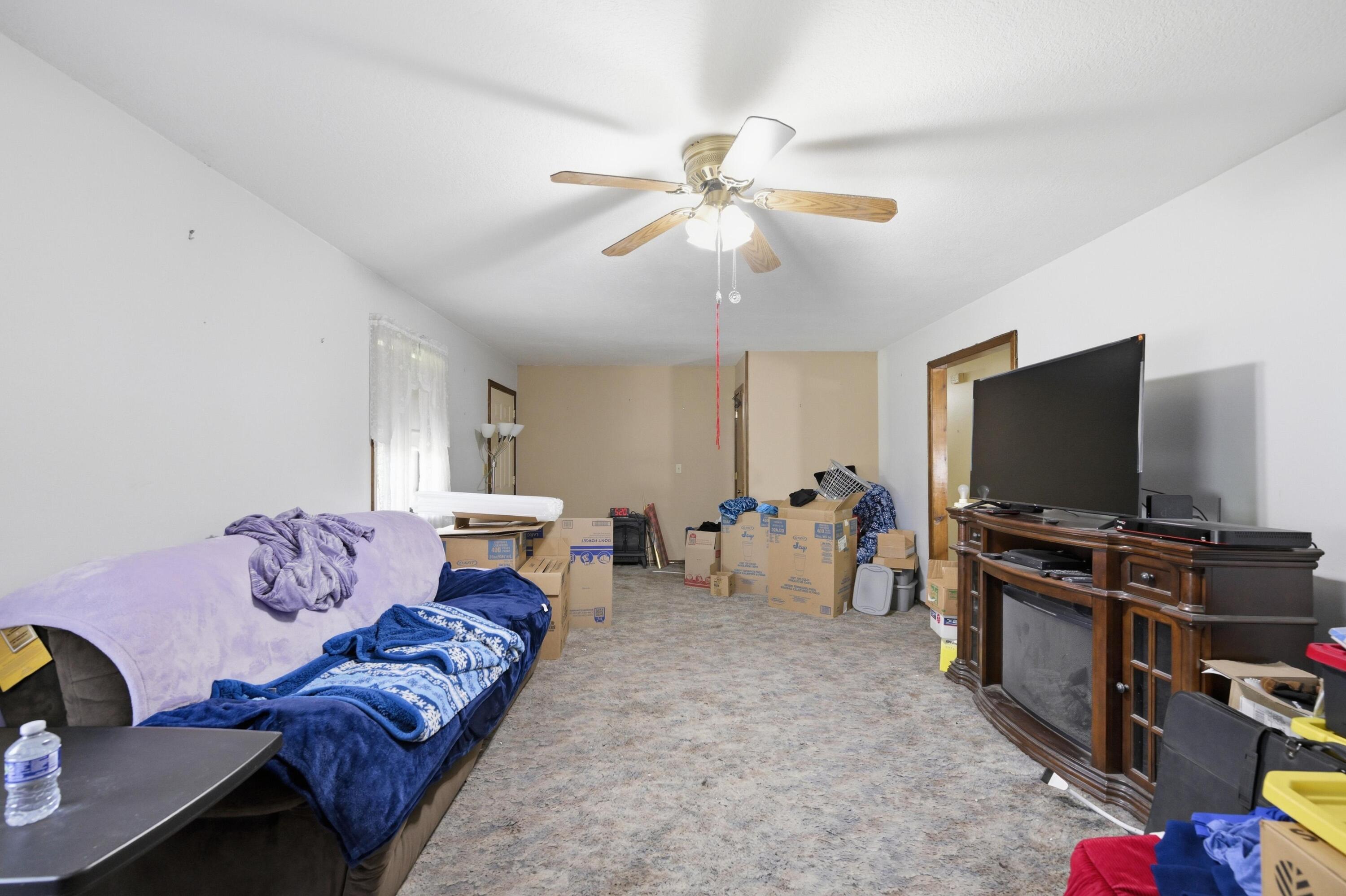 7201 West Evergreen Lane Property Photo 7