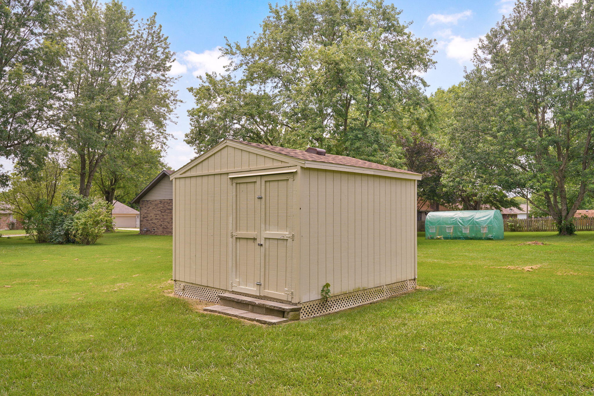 573 East Miller Road Property Photo 44