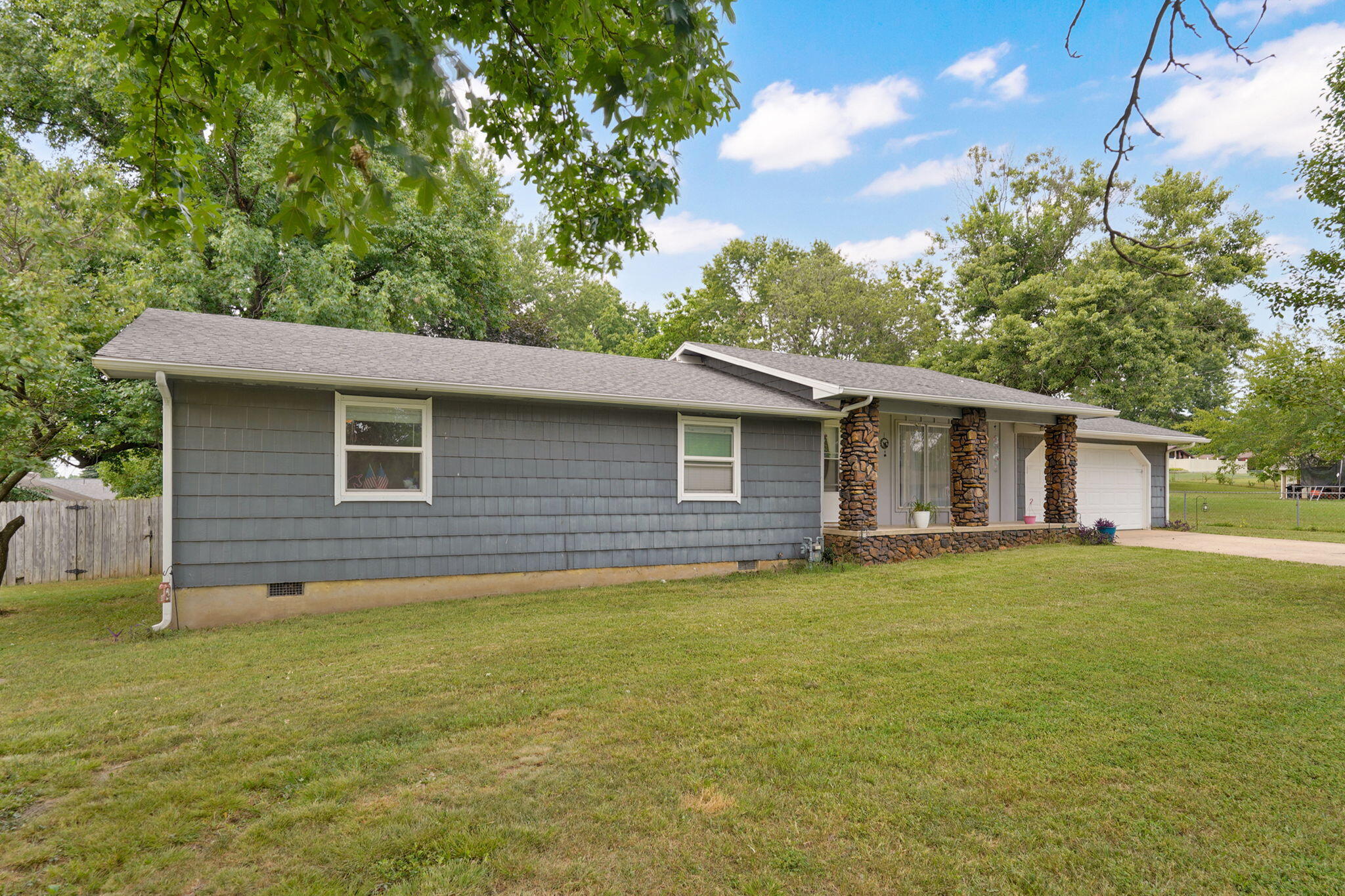 410 Schulz Avenue Property Photo 1