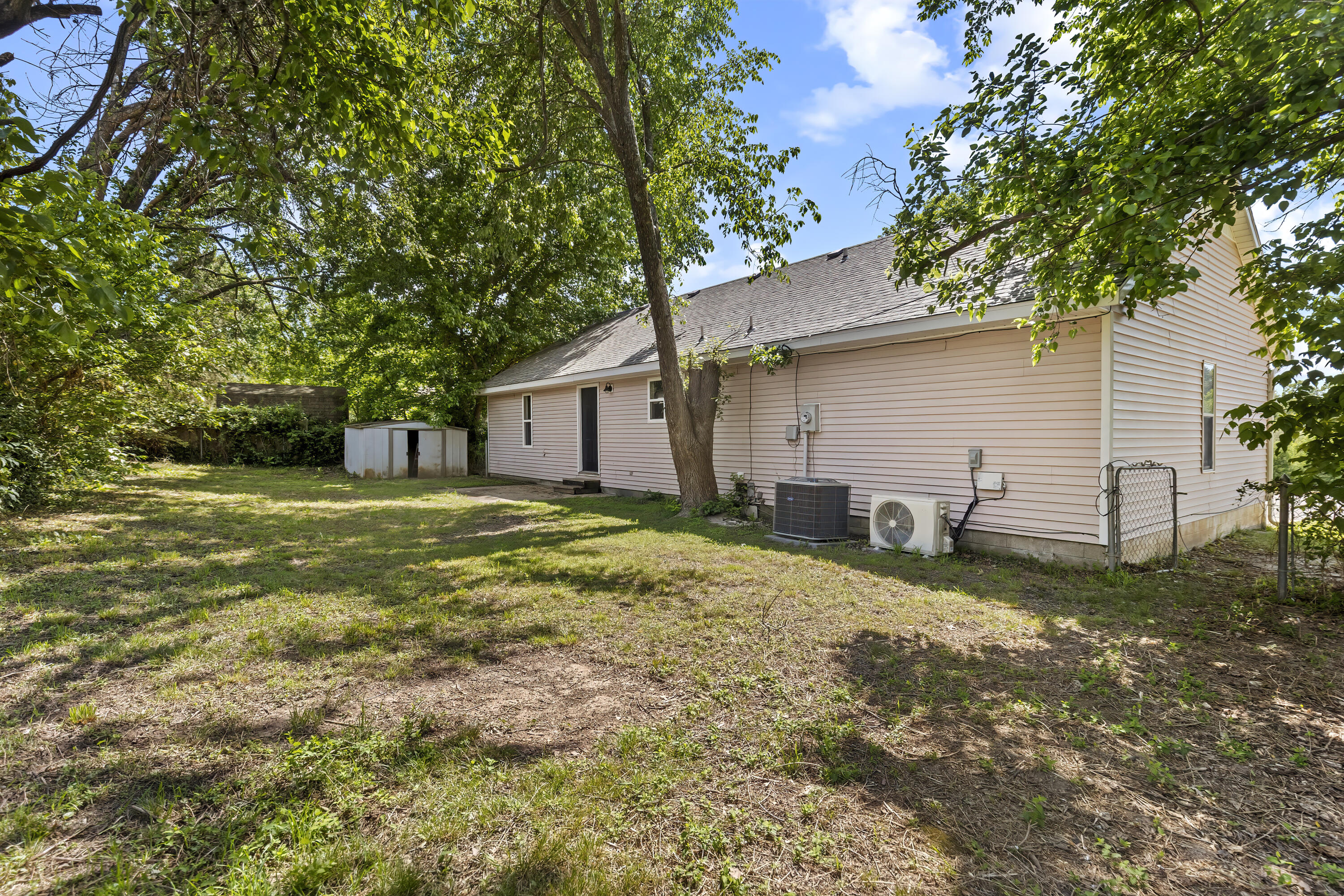 403 Swofford Street Property Photo 2