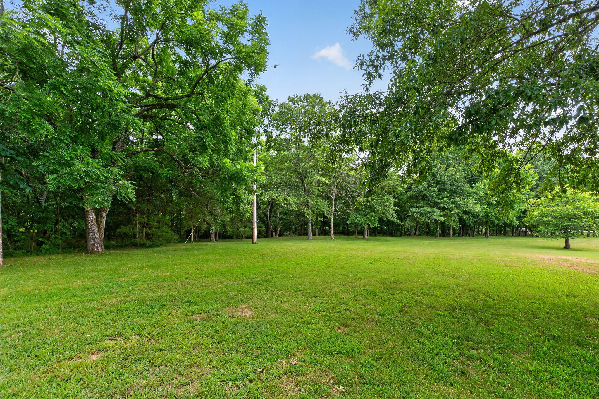 8190 North Farm Road 81 Property Photo 46
