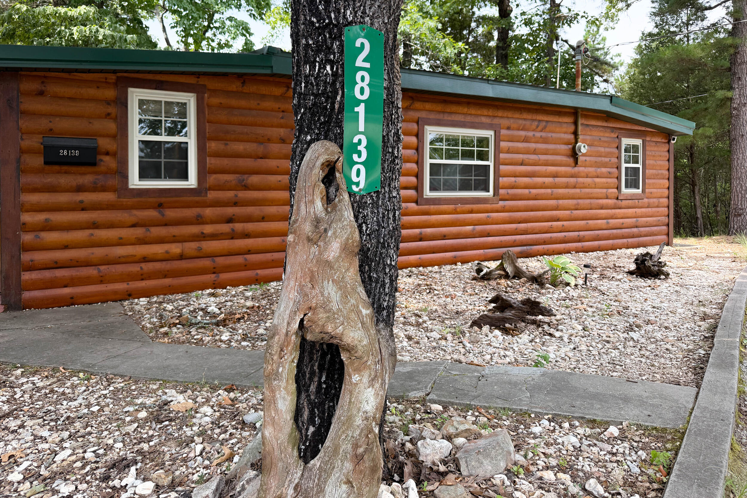 28139 Fr 1220 Property Photo 1