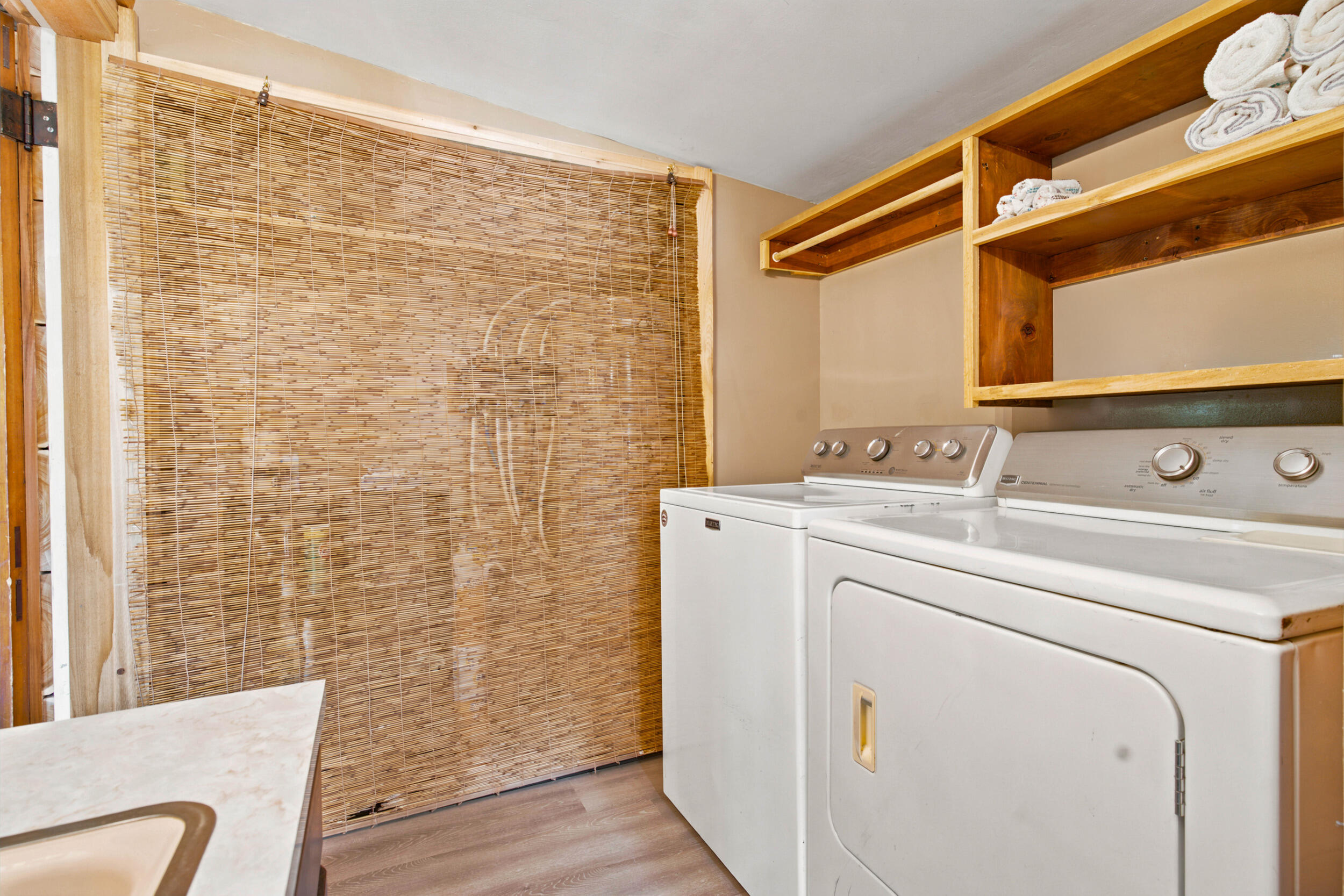 28139 Fr 1220 Property Photo 23