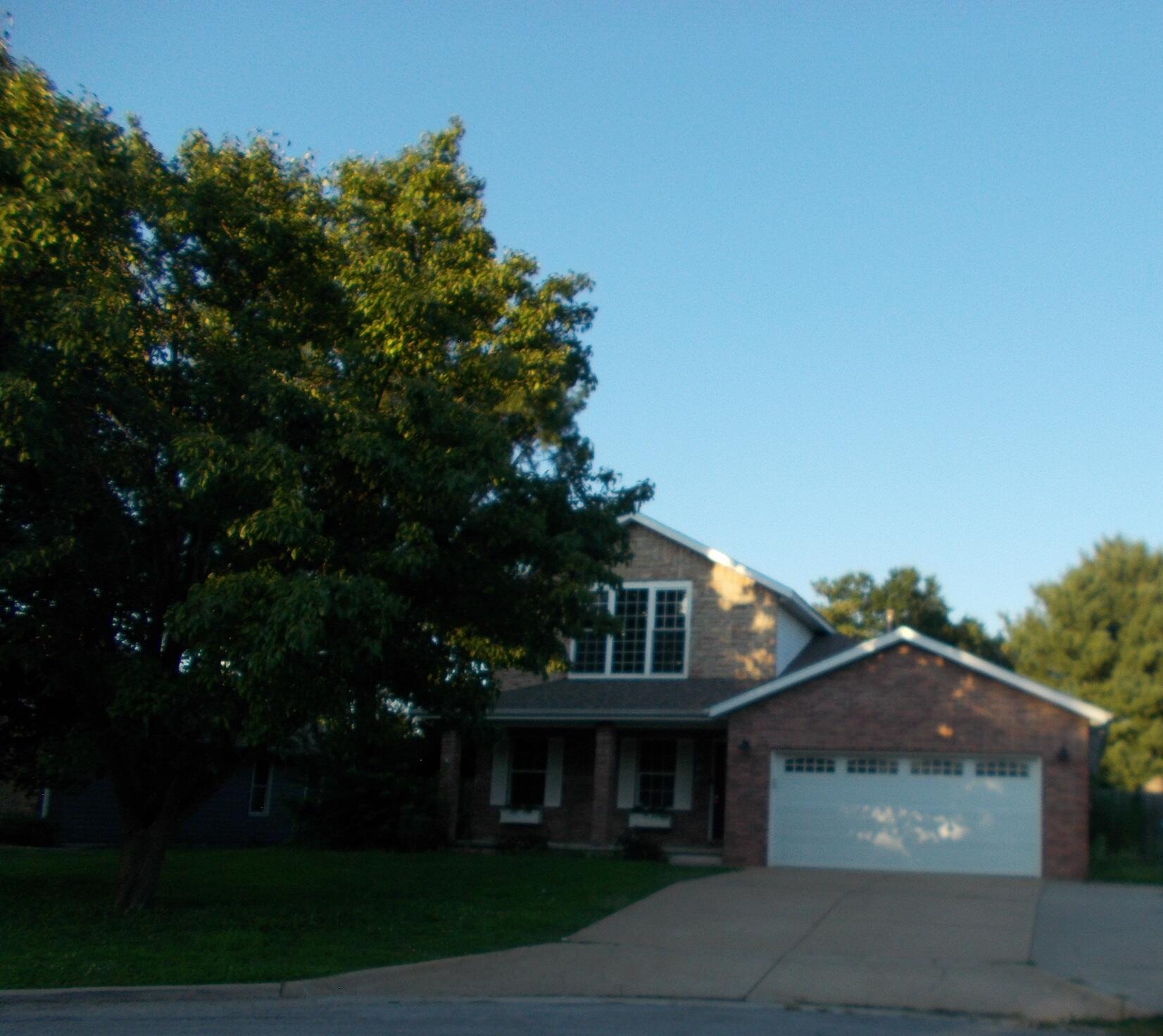 204 North Maplecrest Drive Property Photo 1
