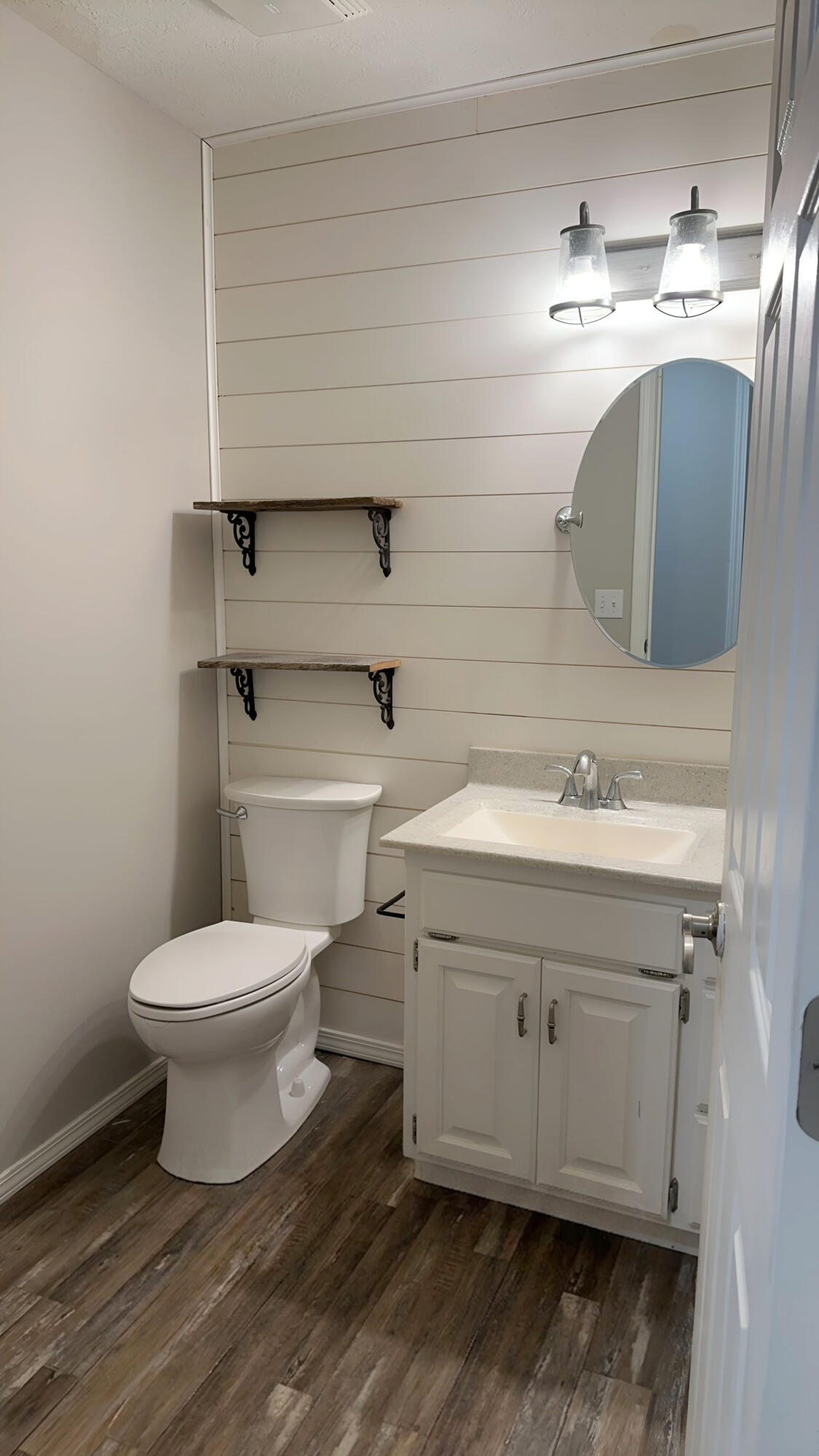 204 North Maplecrest Drive Property Photo 9