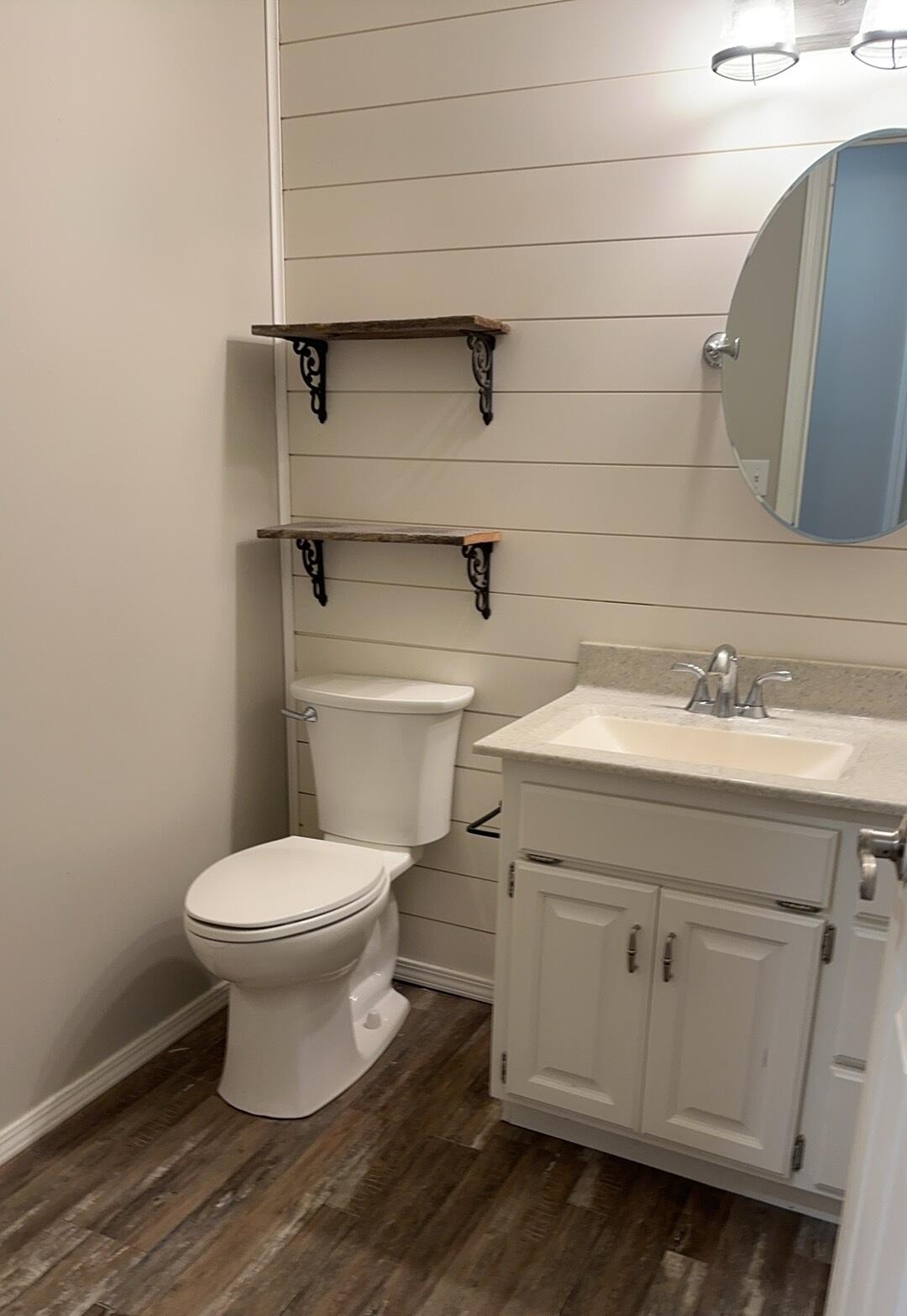 204 North Maplecrest Drive Property Photo 10