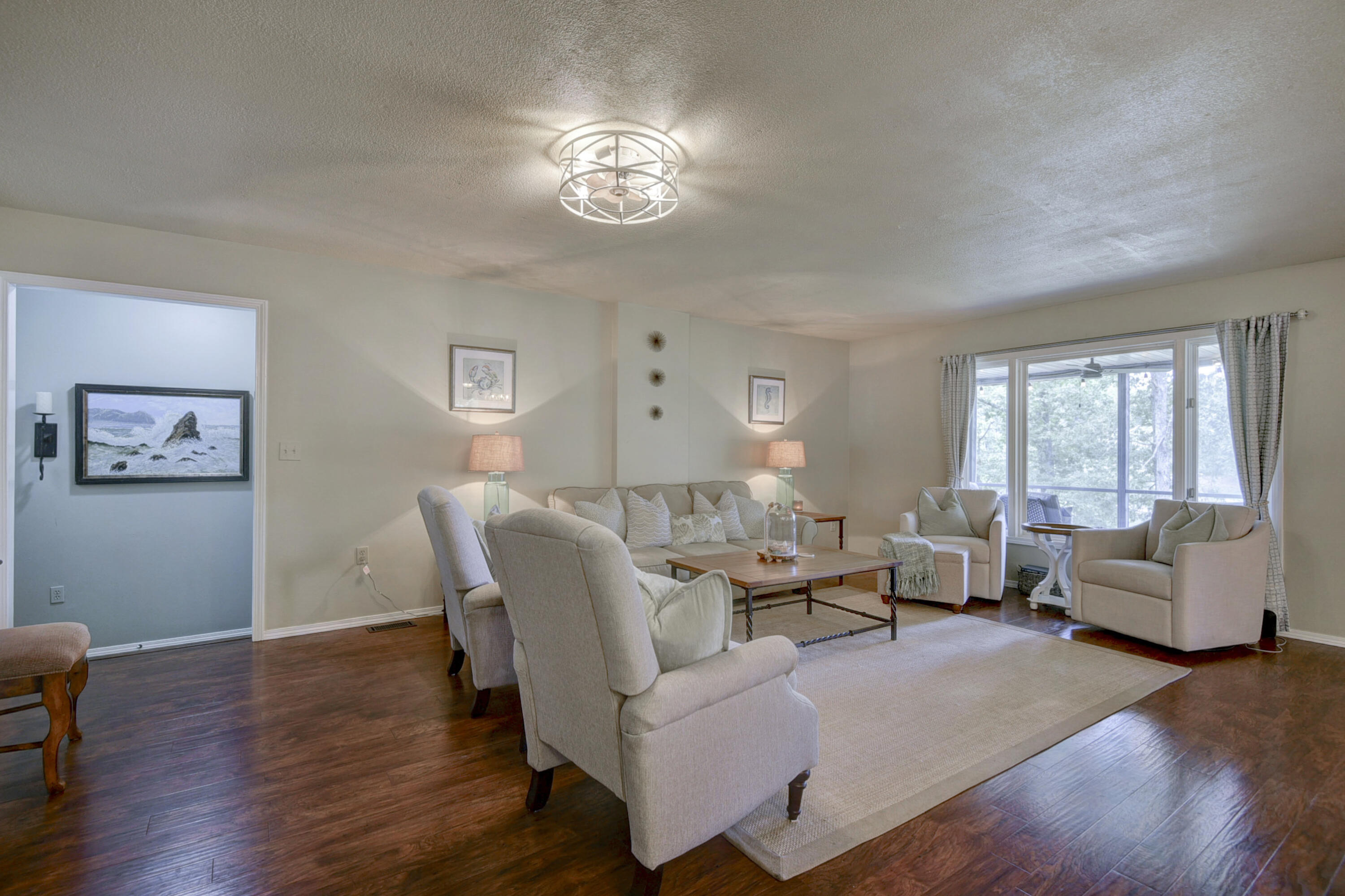 22204 Farm Road 1247 Property Photo 6