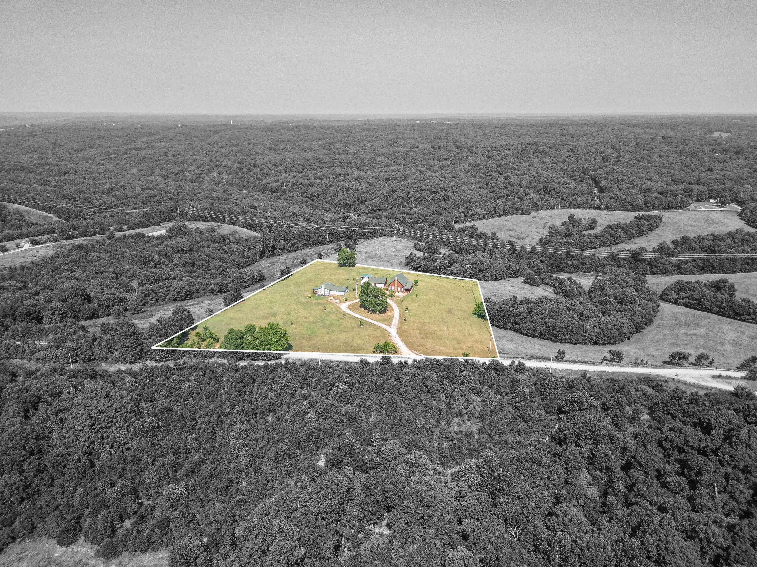 574/586 Low Gap Road Property Photo 4
