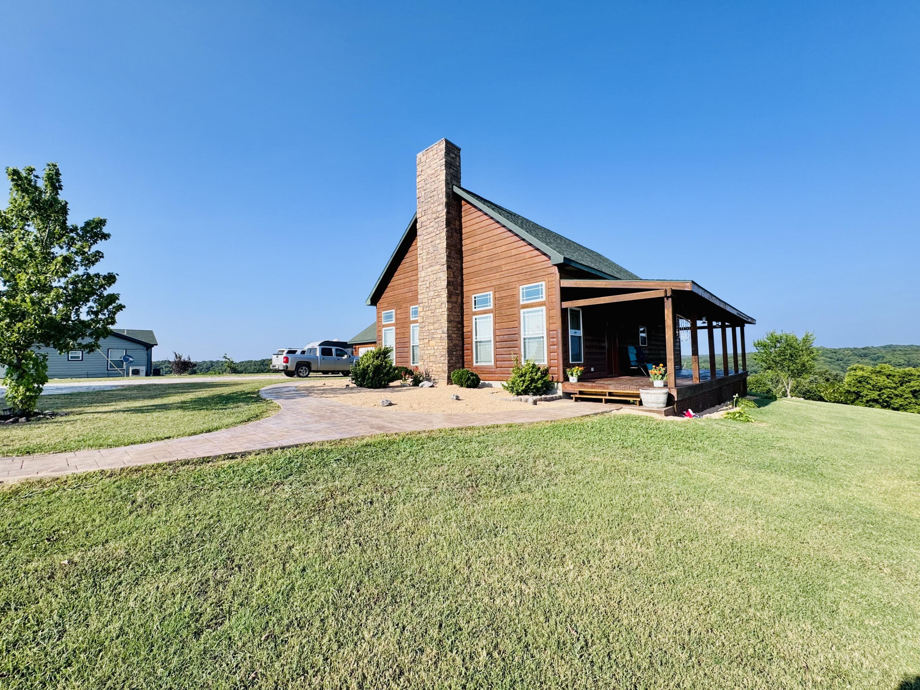 574/586 Low Gap Road Property Photo 8
