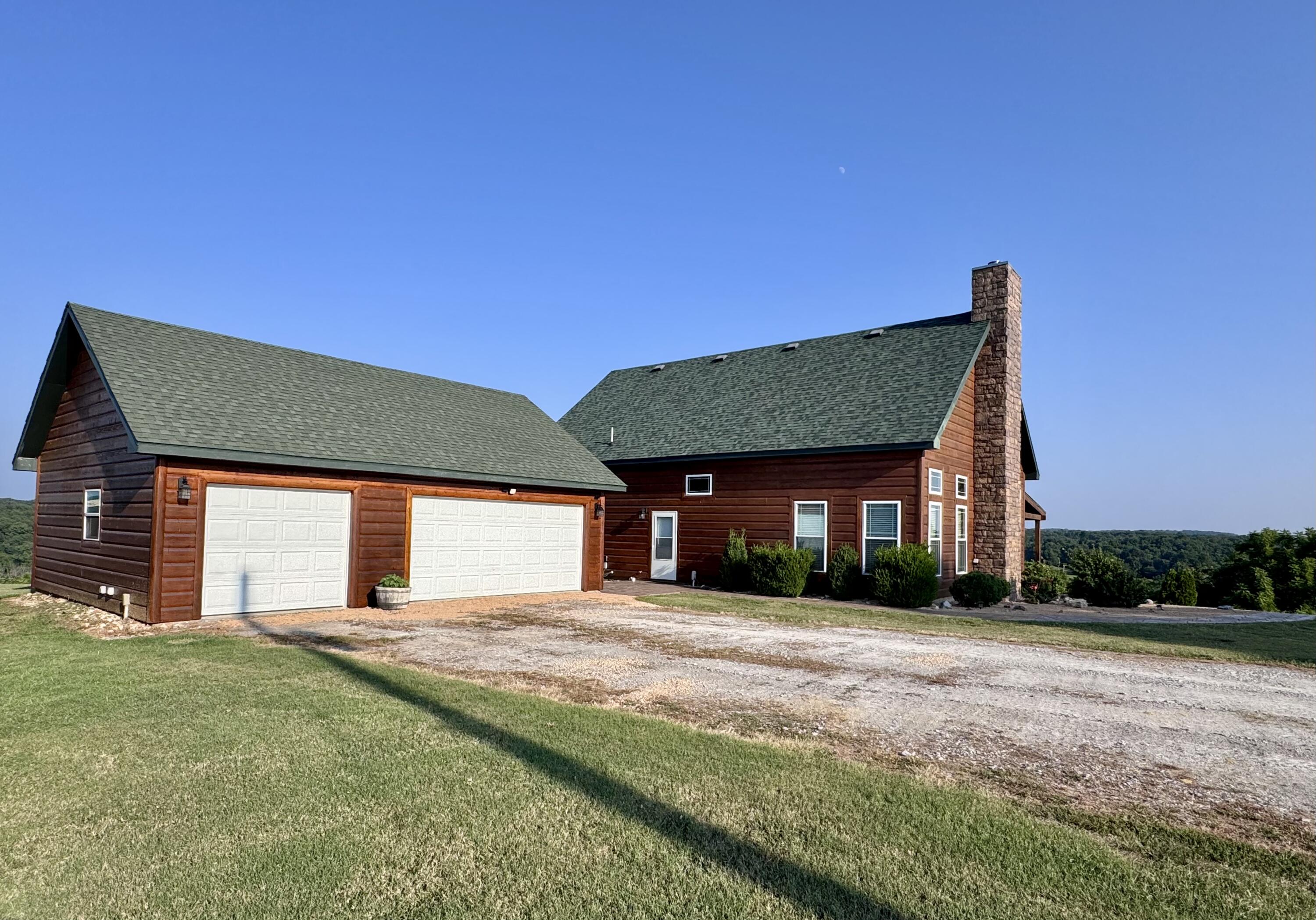 574/586 Low Gap Road Property Photo 9