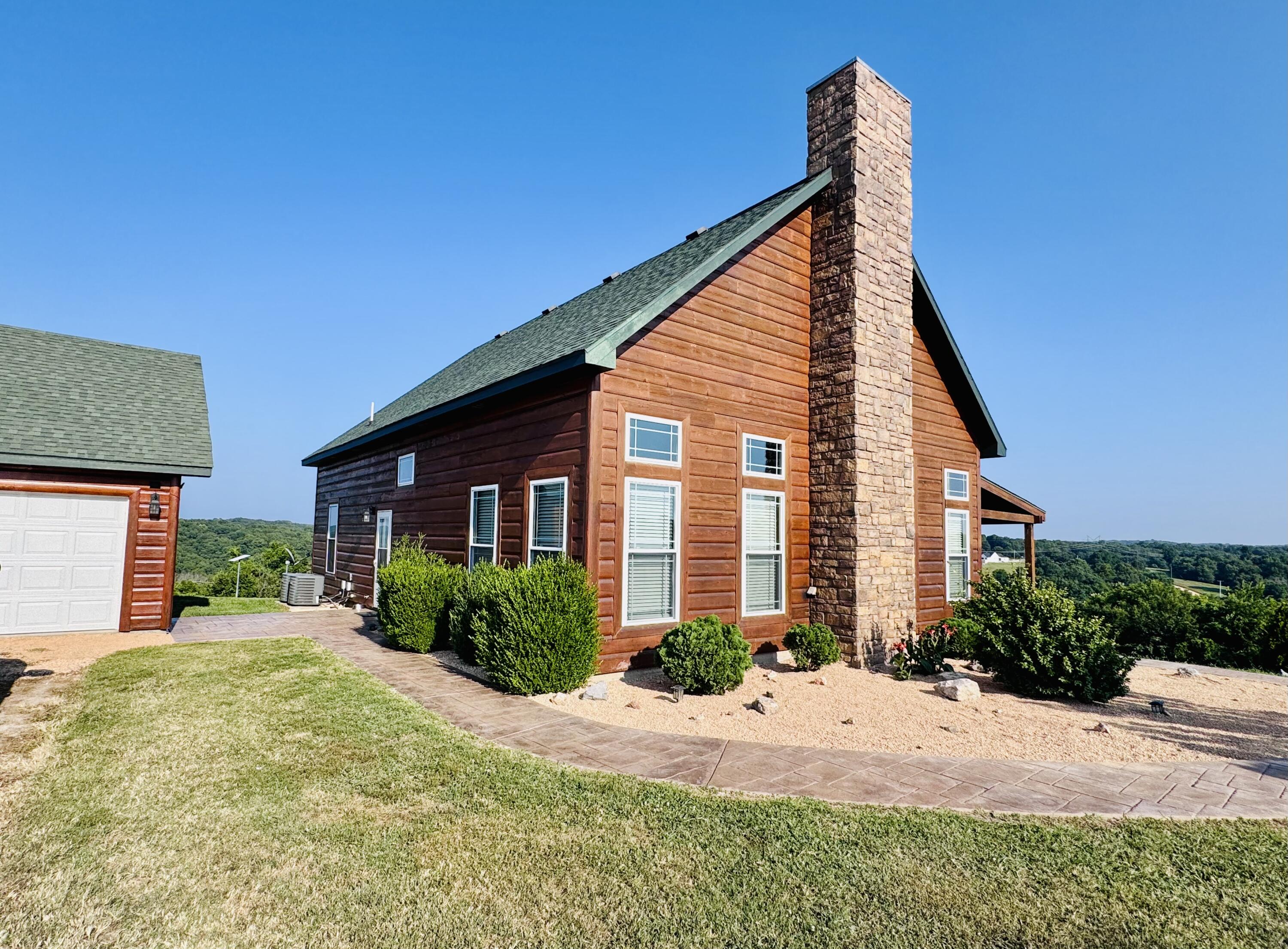 574/586 Low Gap Road Property Photo 10