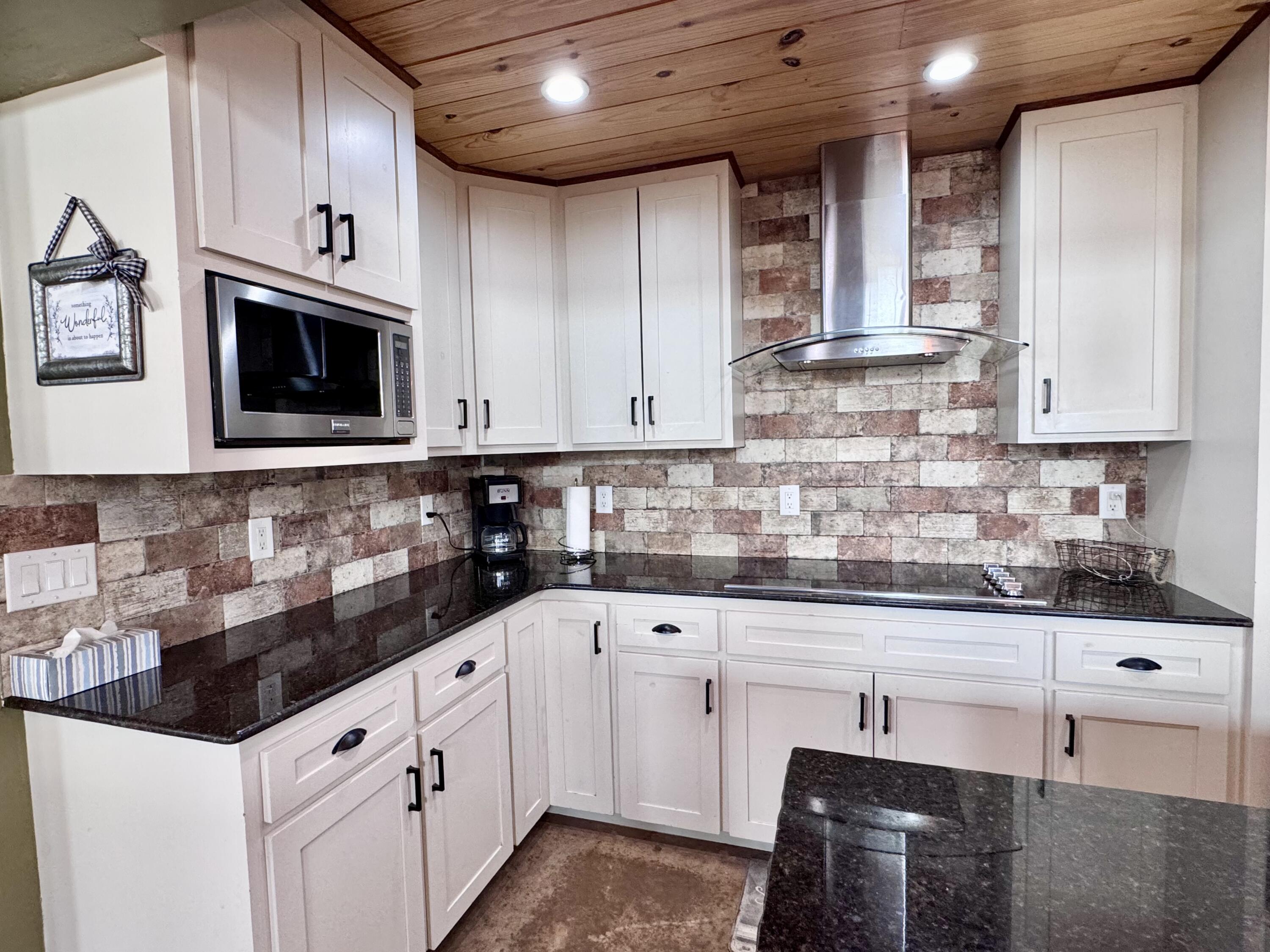 574/586 Low Gap Road Property Photo 27
