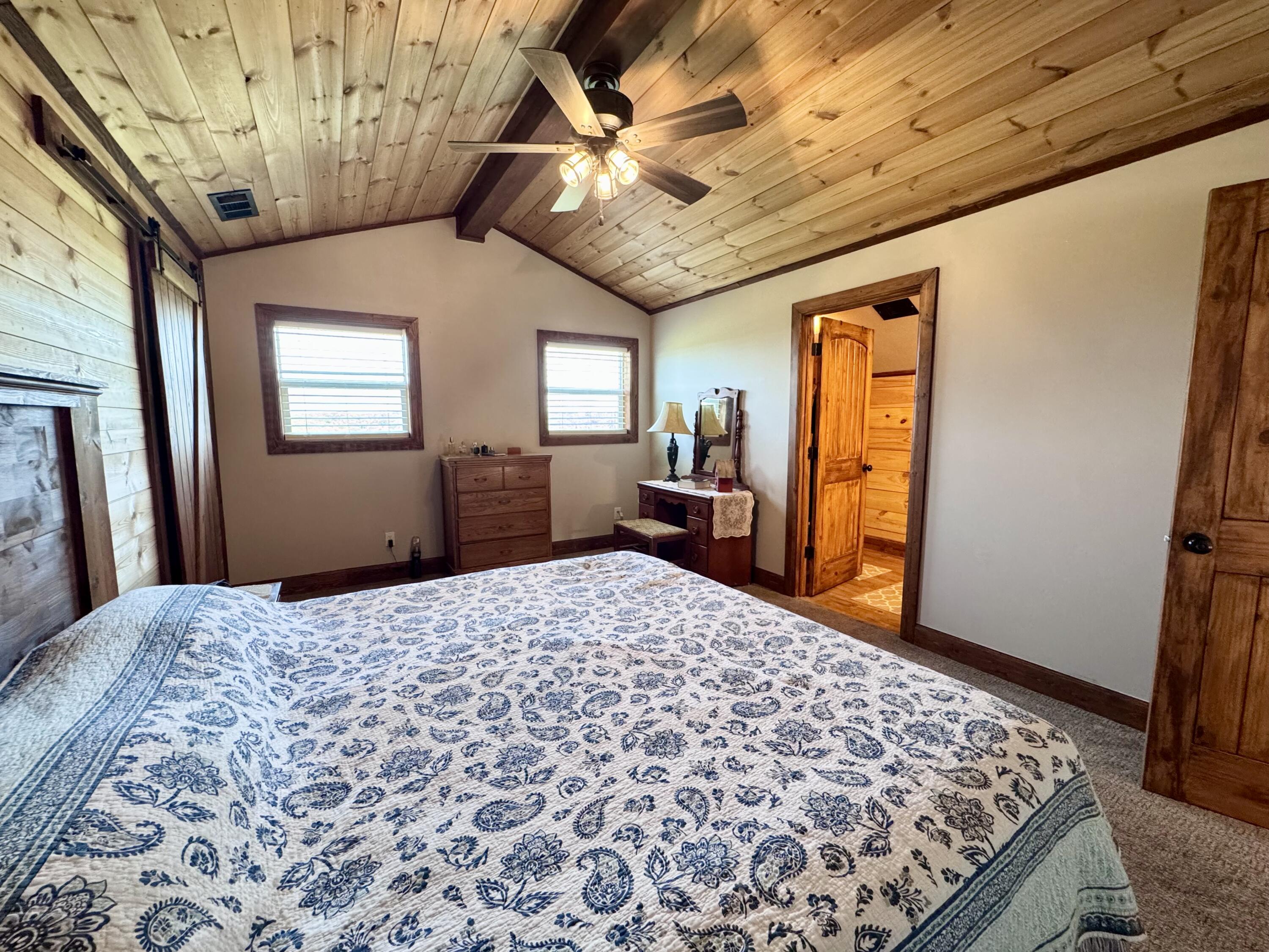 574/586 Low Gap Road Property Photo 34