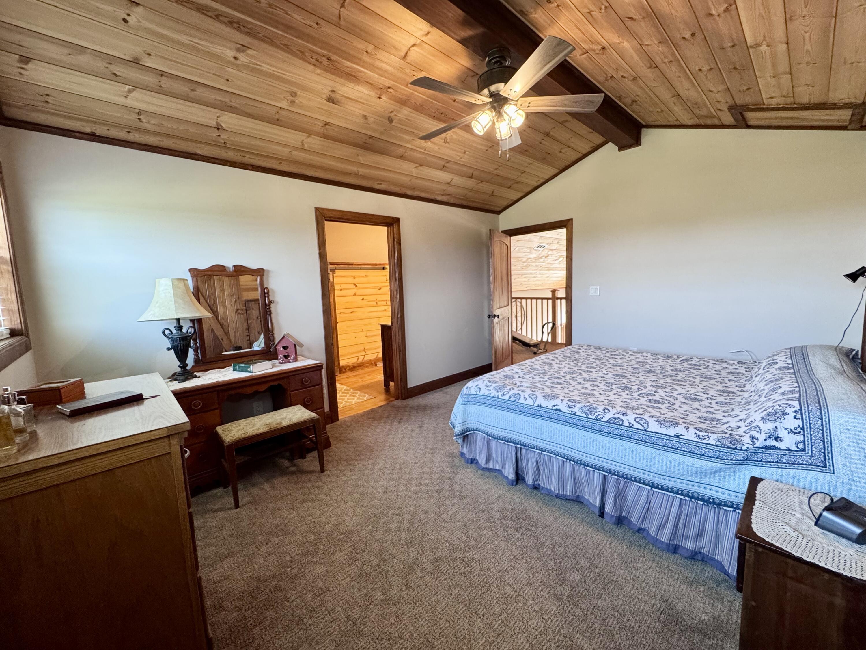 574/586 Low Gap Road Property Photo 35
